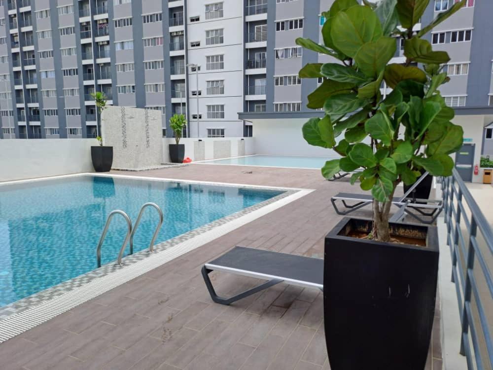 İmpiana Homestay near PUTRAJAYA, CYBERJAYA, Musliem Only,WIFI,Netflix photo 1