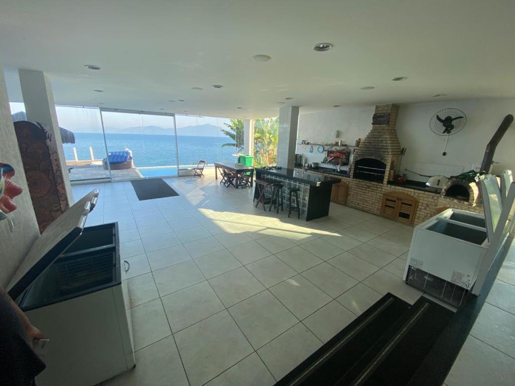 Mansão Aconchego - Luxuosa casa frente ao mar