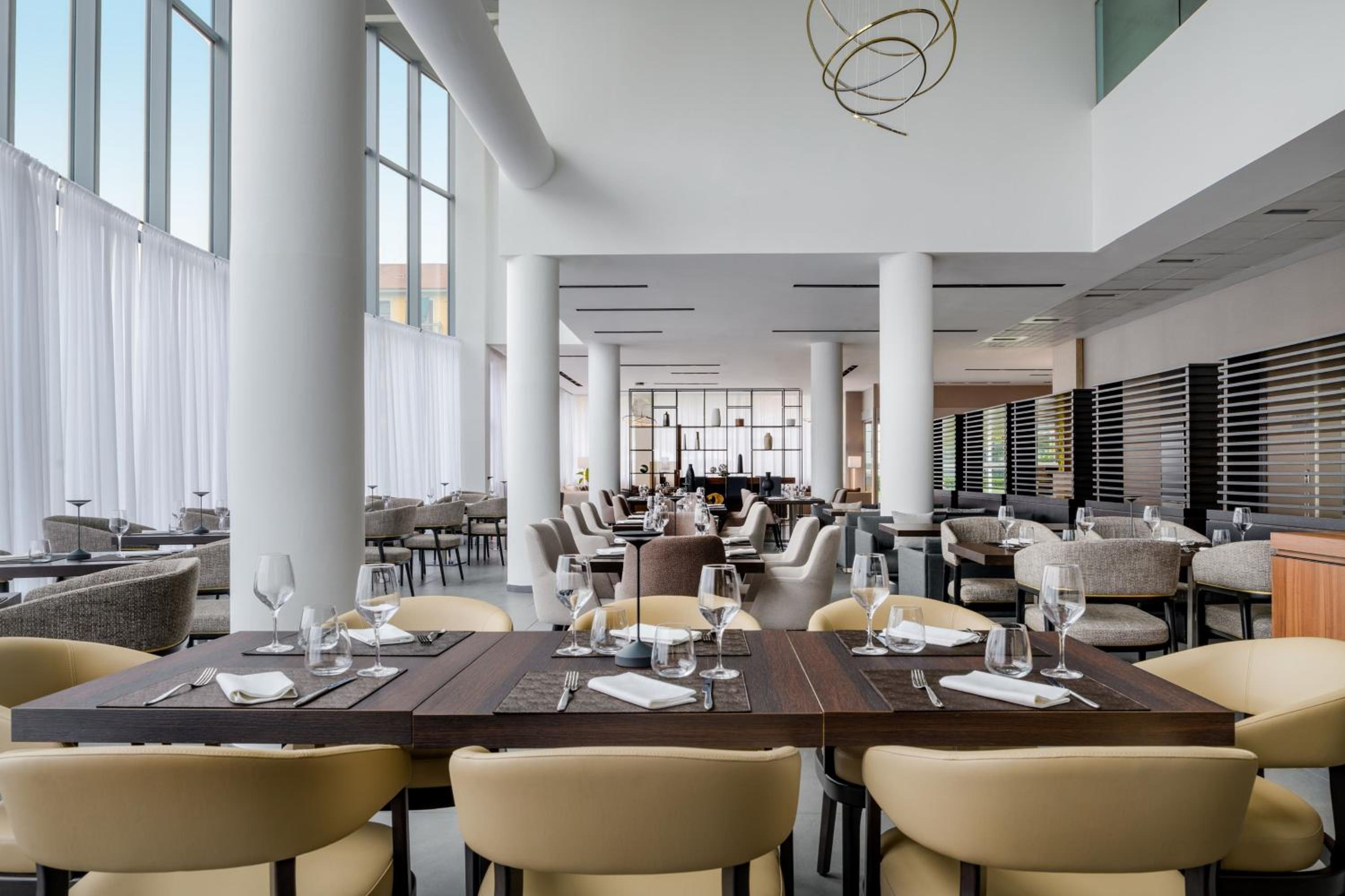 Sesto San Giovanni Vacations - AC Hotel by Marriott Milan Sesto - Property Image 10