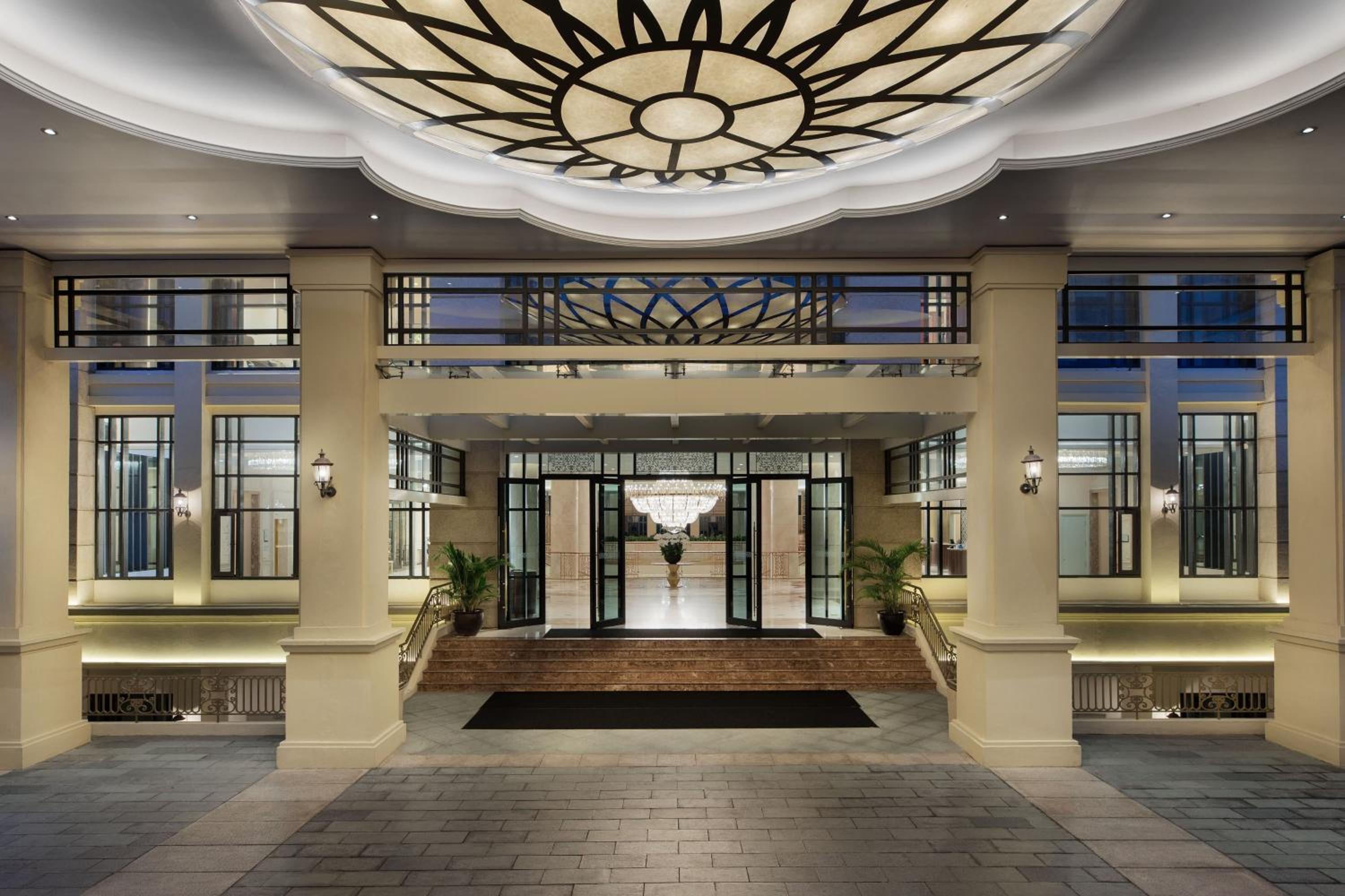 Sheraton Grand Danang Beach Resort & Spa