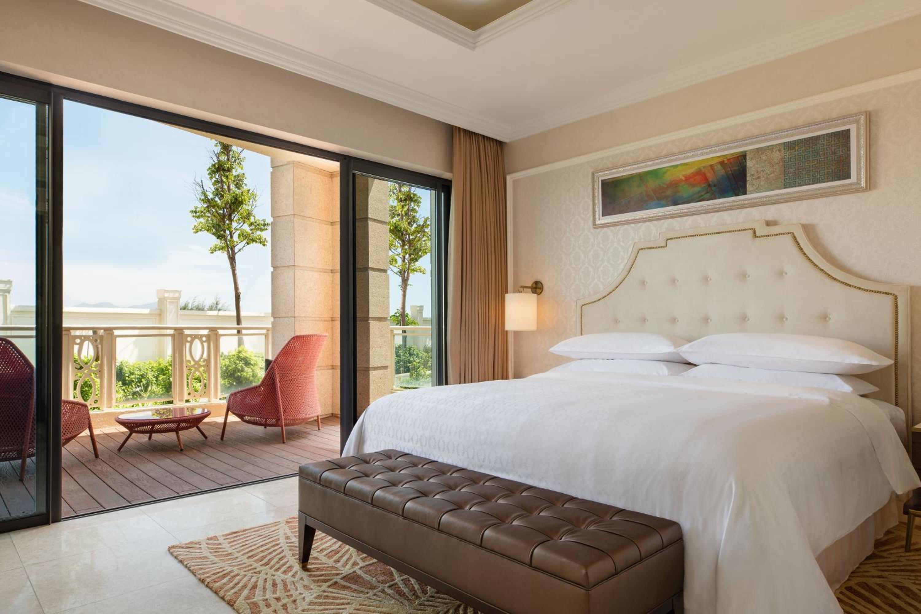 Sheraton Grand Danang Beach Resort & Spa