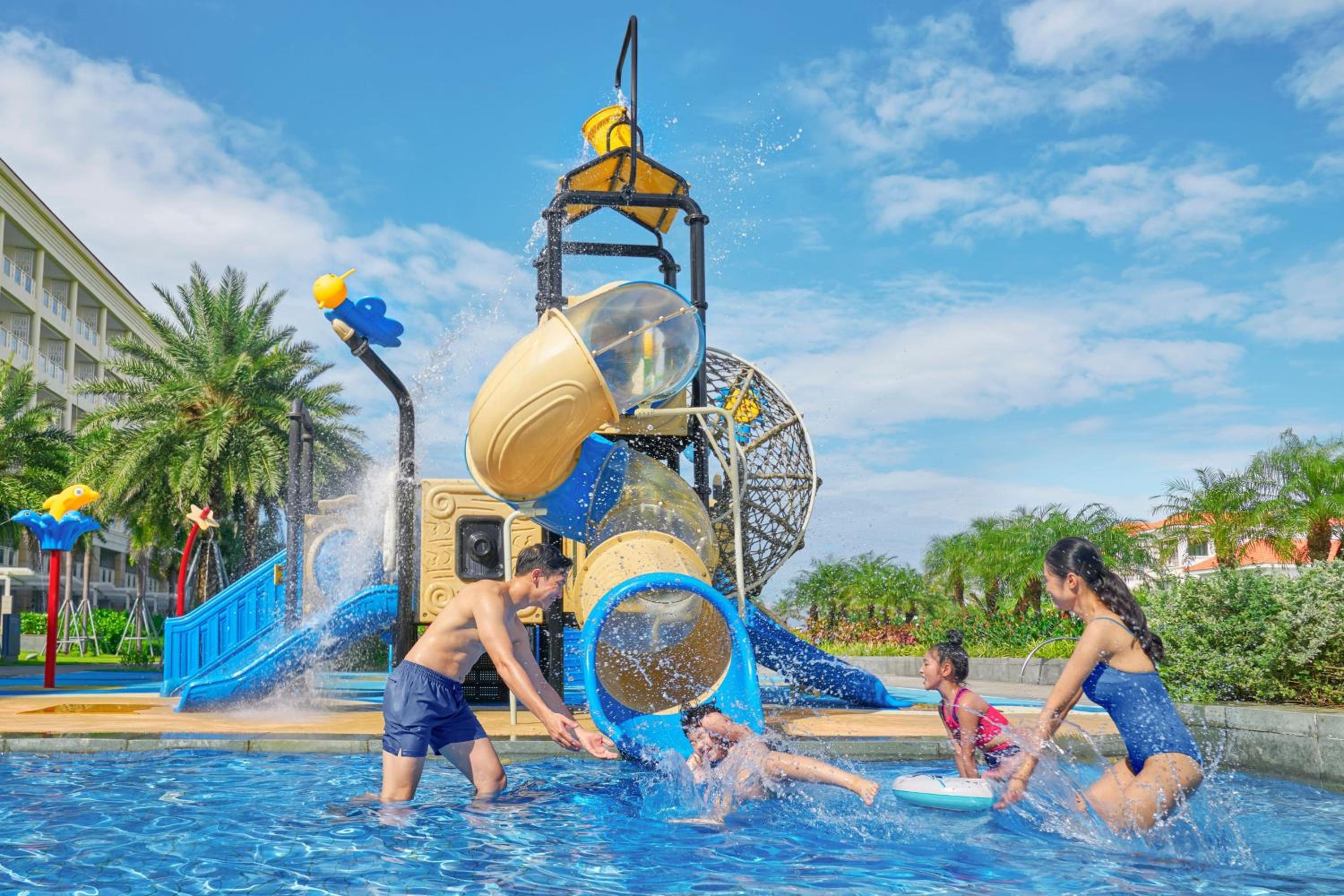 Sheraton Grand Danang Beach Resort & Spa