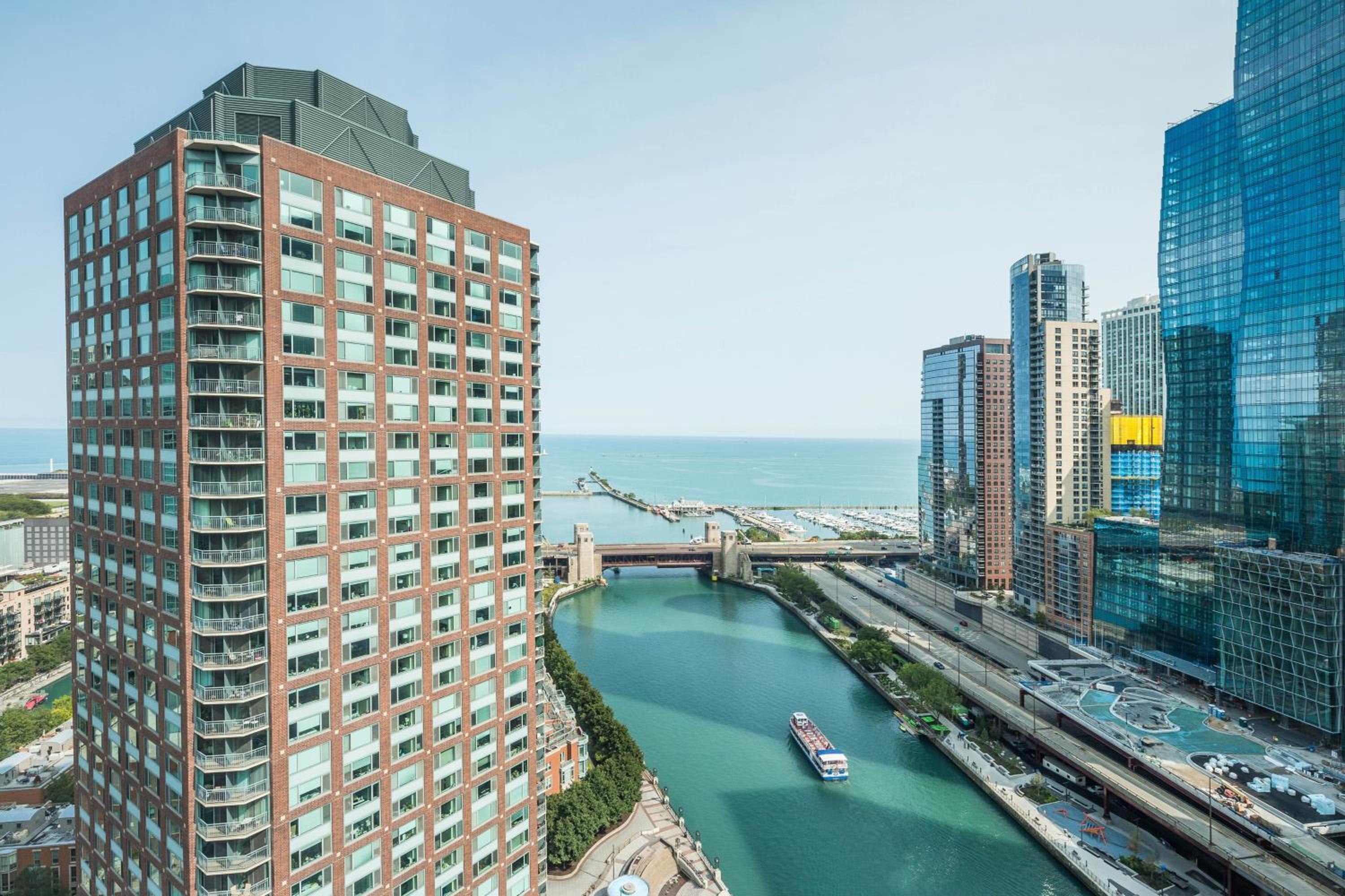 Chicago Vacations - Sheraton Grand Chicago Riverwalk - Property Image 28