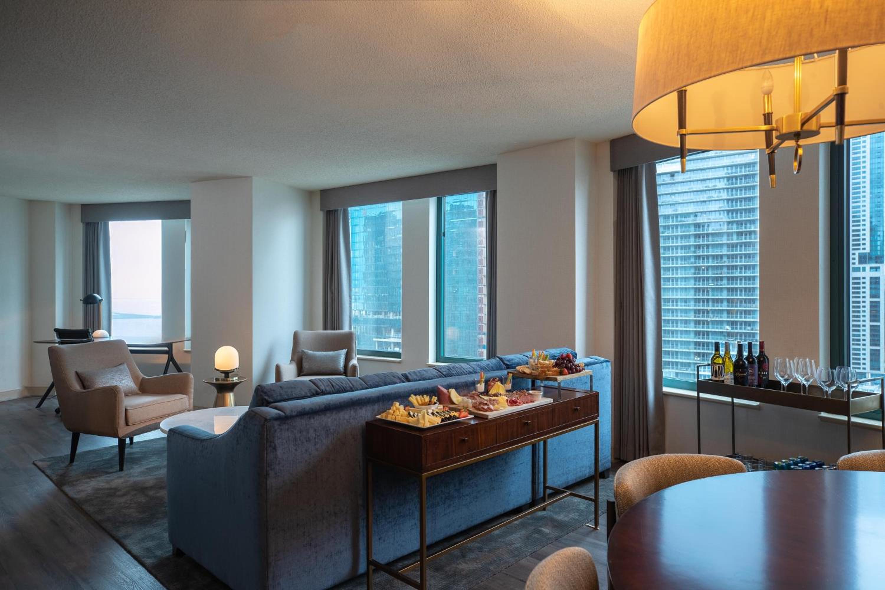 Chicago Vacations - Sheraton Grand Chicago Riverwalk - Property Image 40