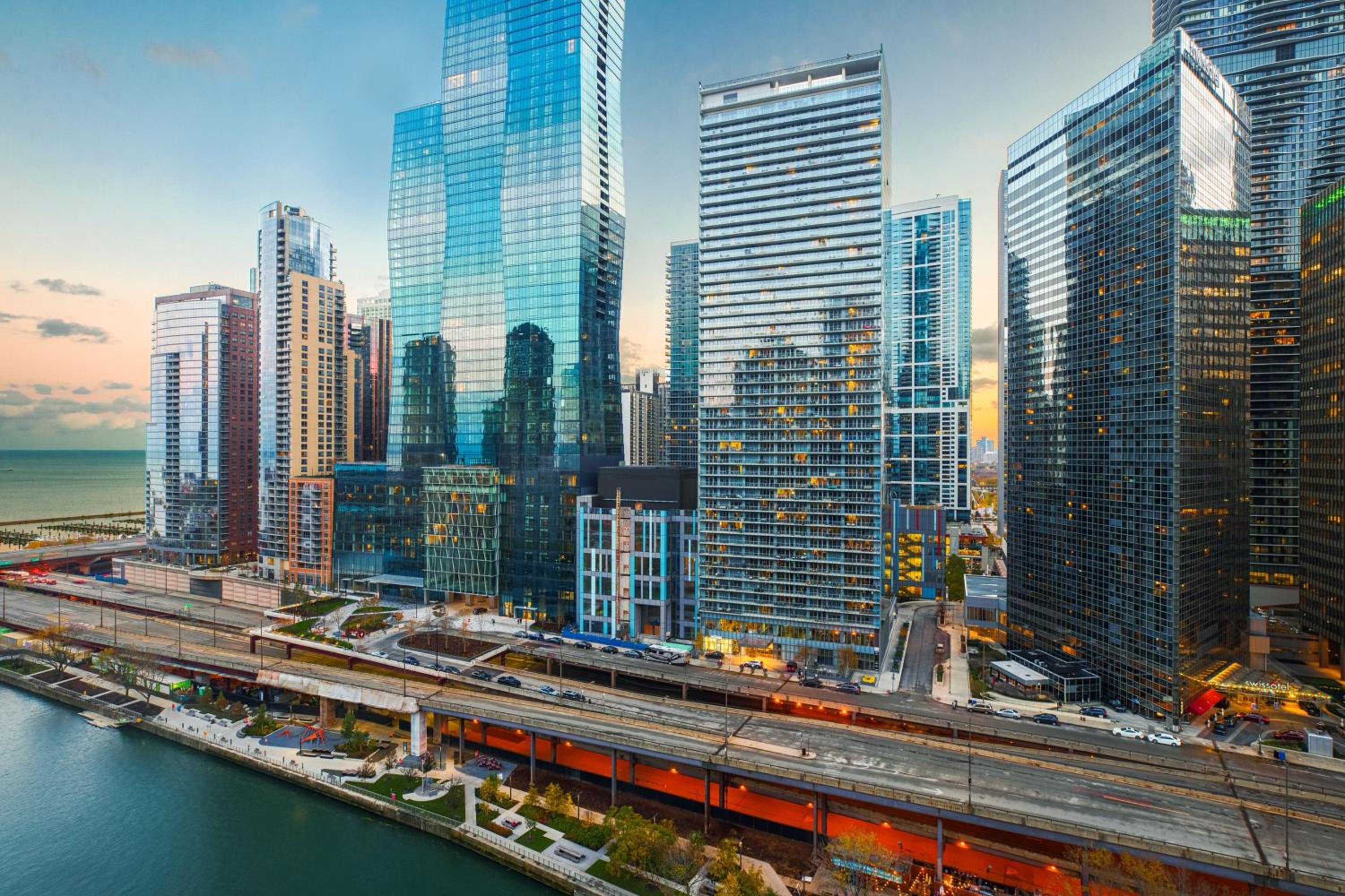 Chicago Vacations - Sheraton Grand Chicago Riverwalk - Property Image 23