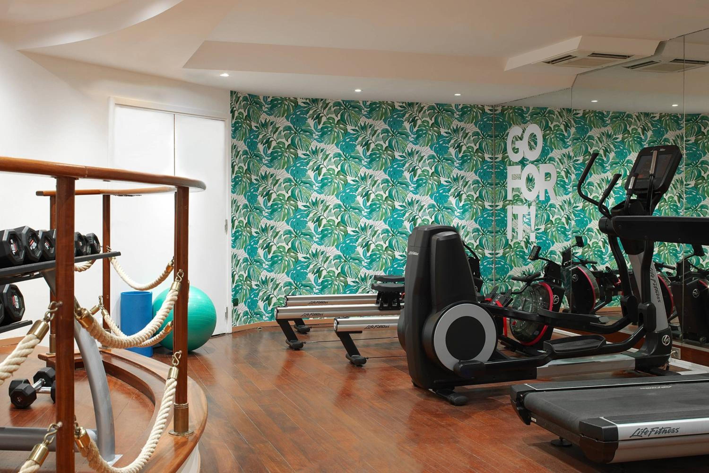 Puteaux Vacations - Renaissance Paris La Defense Hotel - Property Image 3