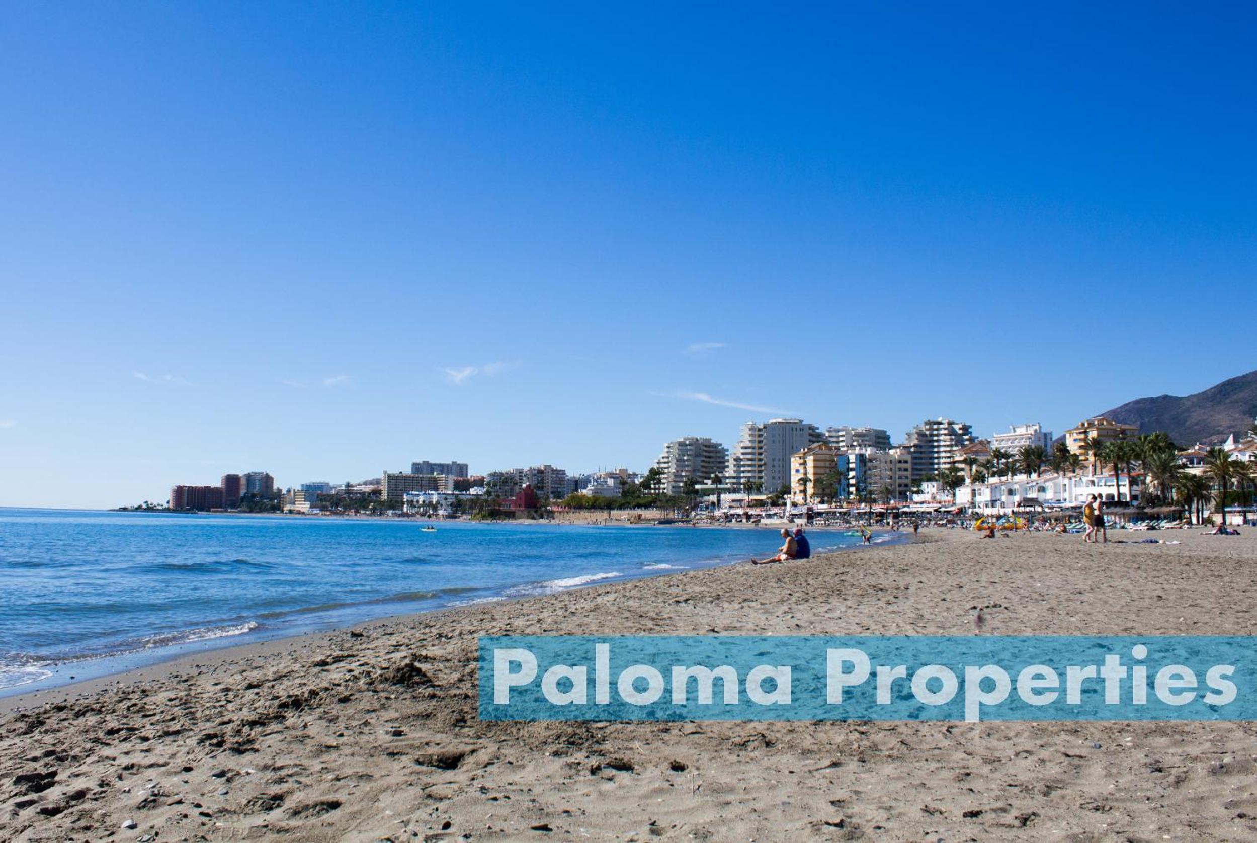 Benalgolf Lovely apartment in Benalmádena with Sea Views, Excellent WIFI connection, private Backyard with BBQ