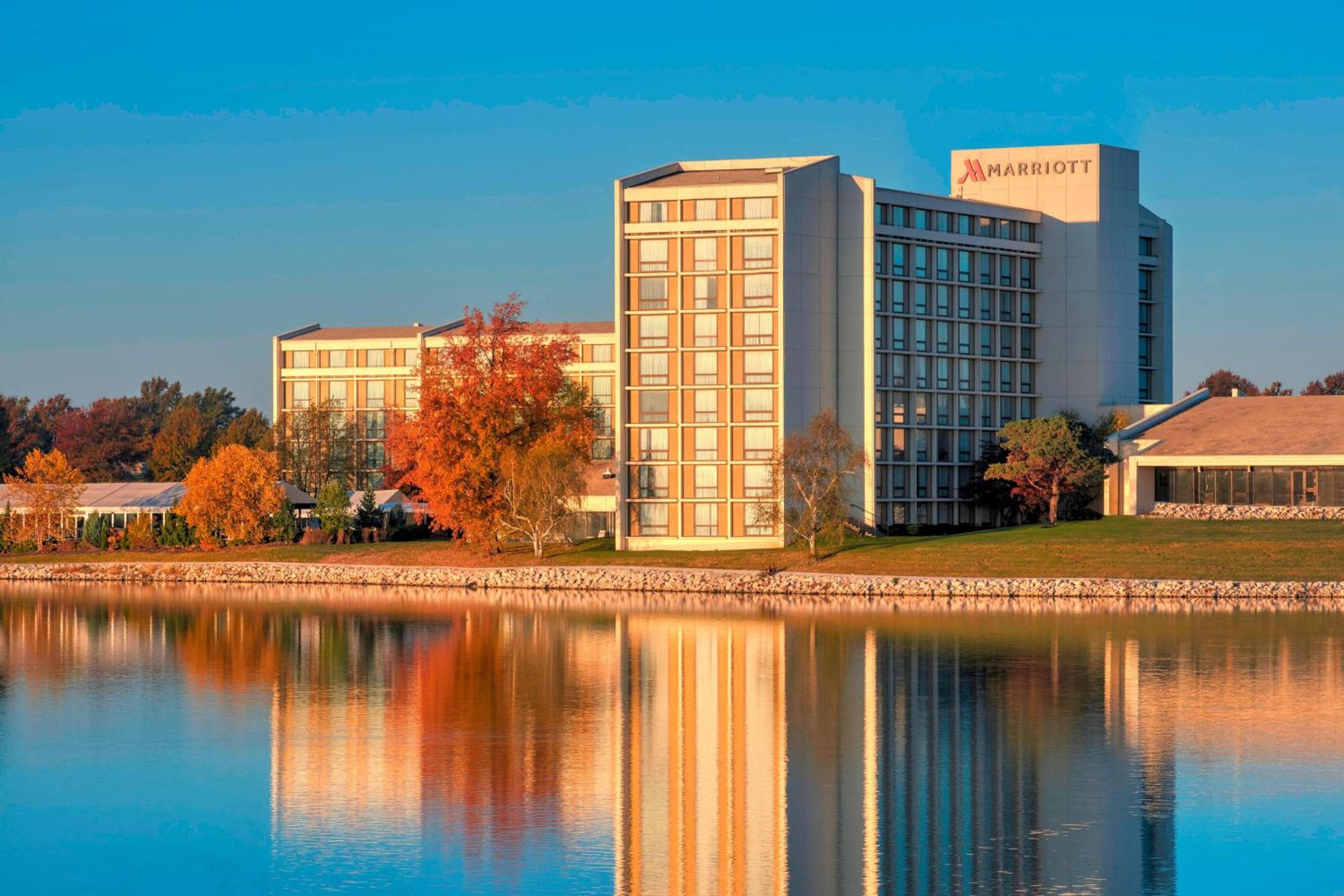 Kansas City Vacations - Kansas City Airport Marriott - Property Image 42