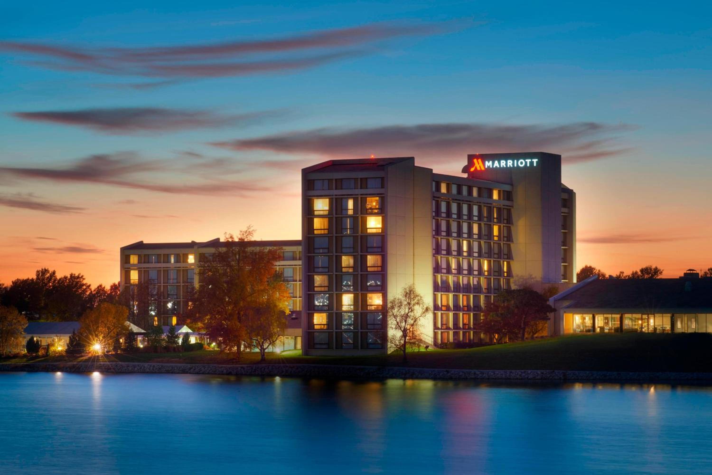 Kansas City Vacations - Kansas City Airport Marriott - Property Image 61