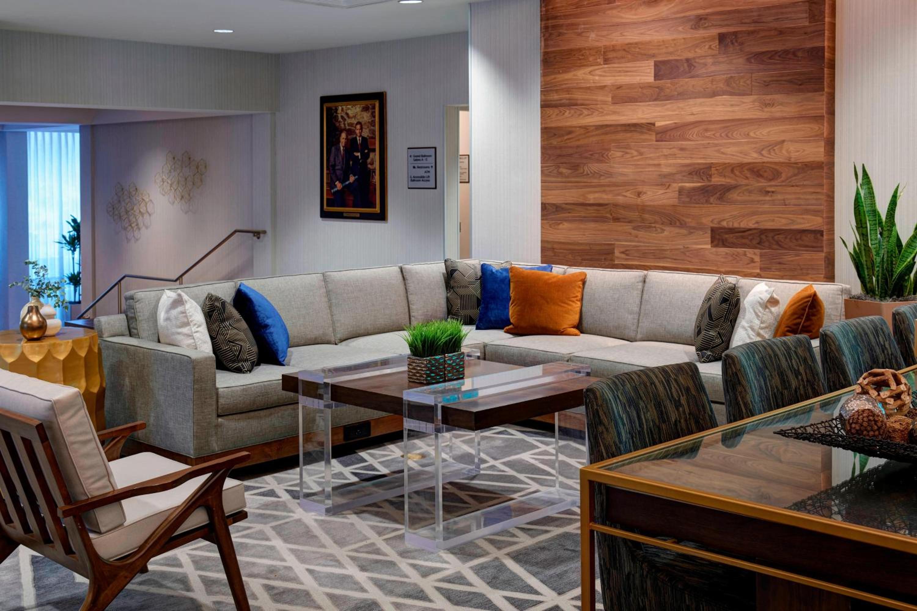 Kansas City Vacations - Kansas City Airport Marriott - Property Image 48