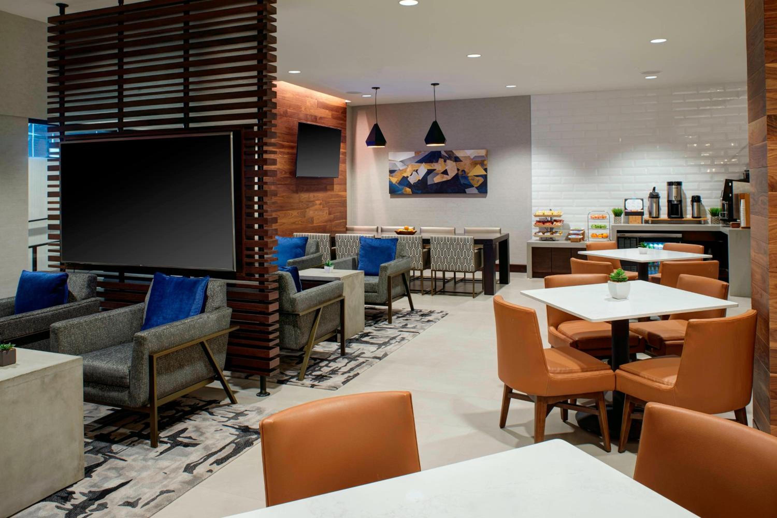 Kansas City Vacations - Kansas City Airport Marriott - Property Image 14