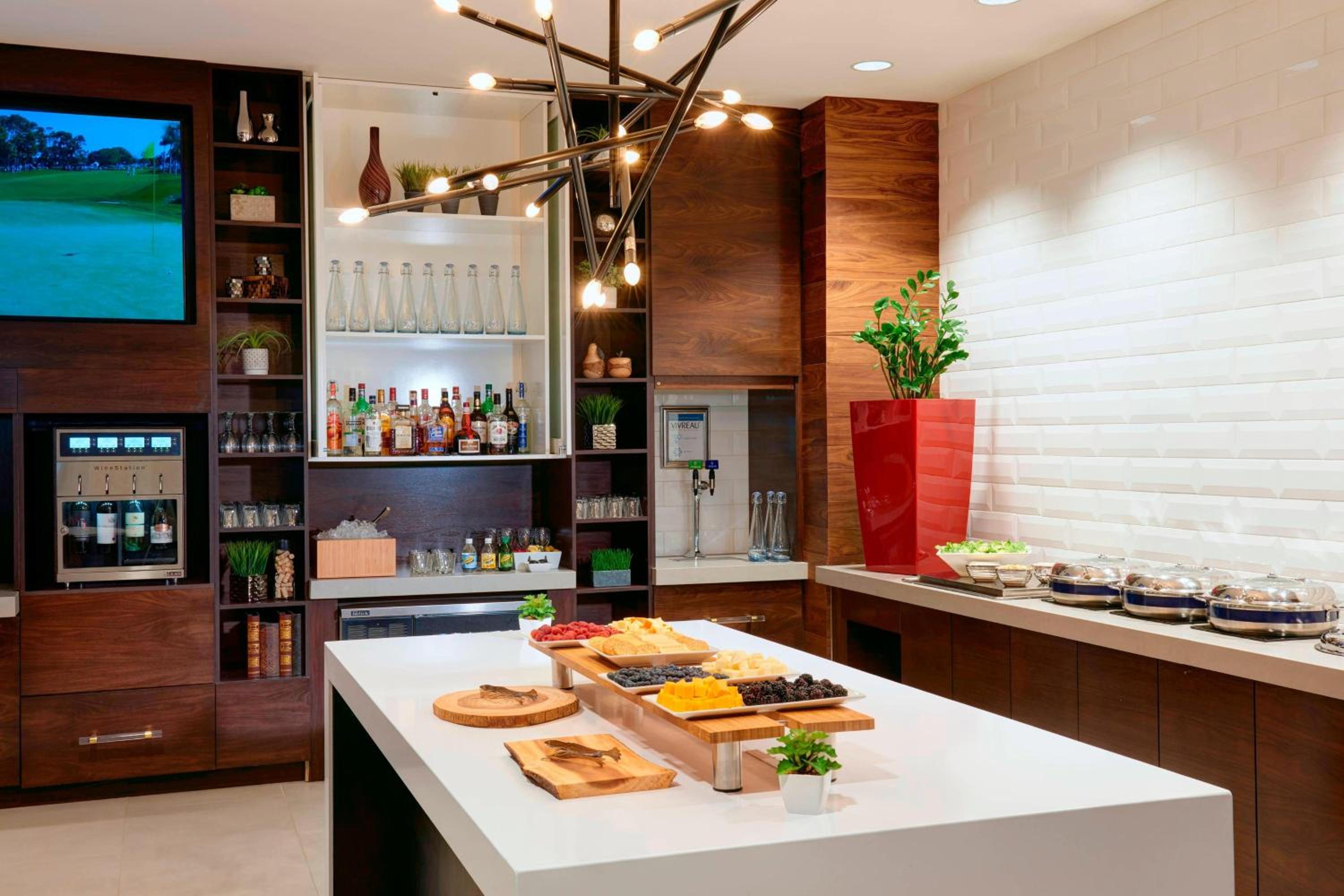 Kansas City Vacations - Kansas City Airport Marriott - Property Image 13
