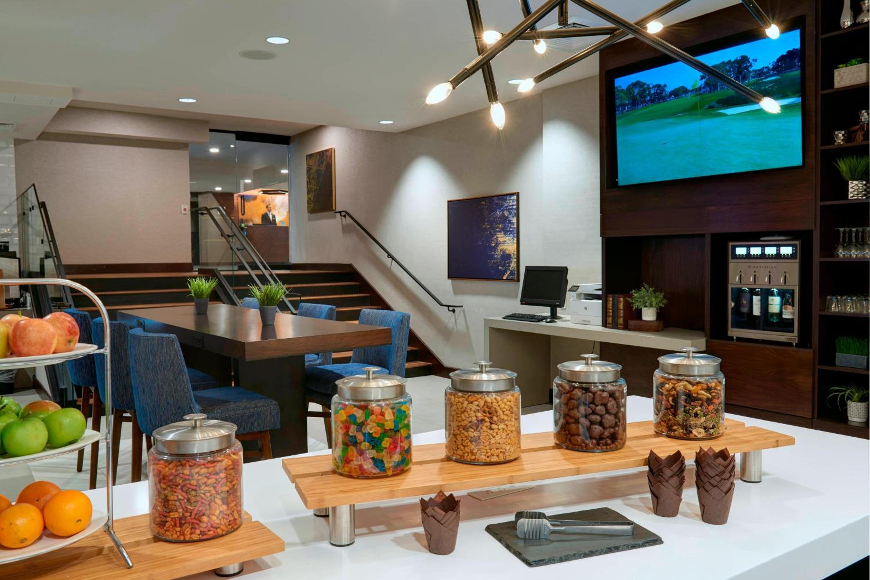 Kansas City Vacations - Kansas City Airport Marriott - Property Image 12