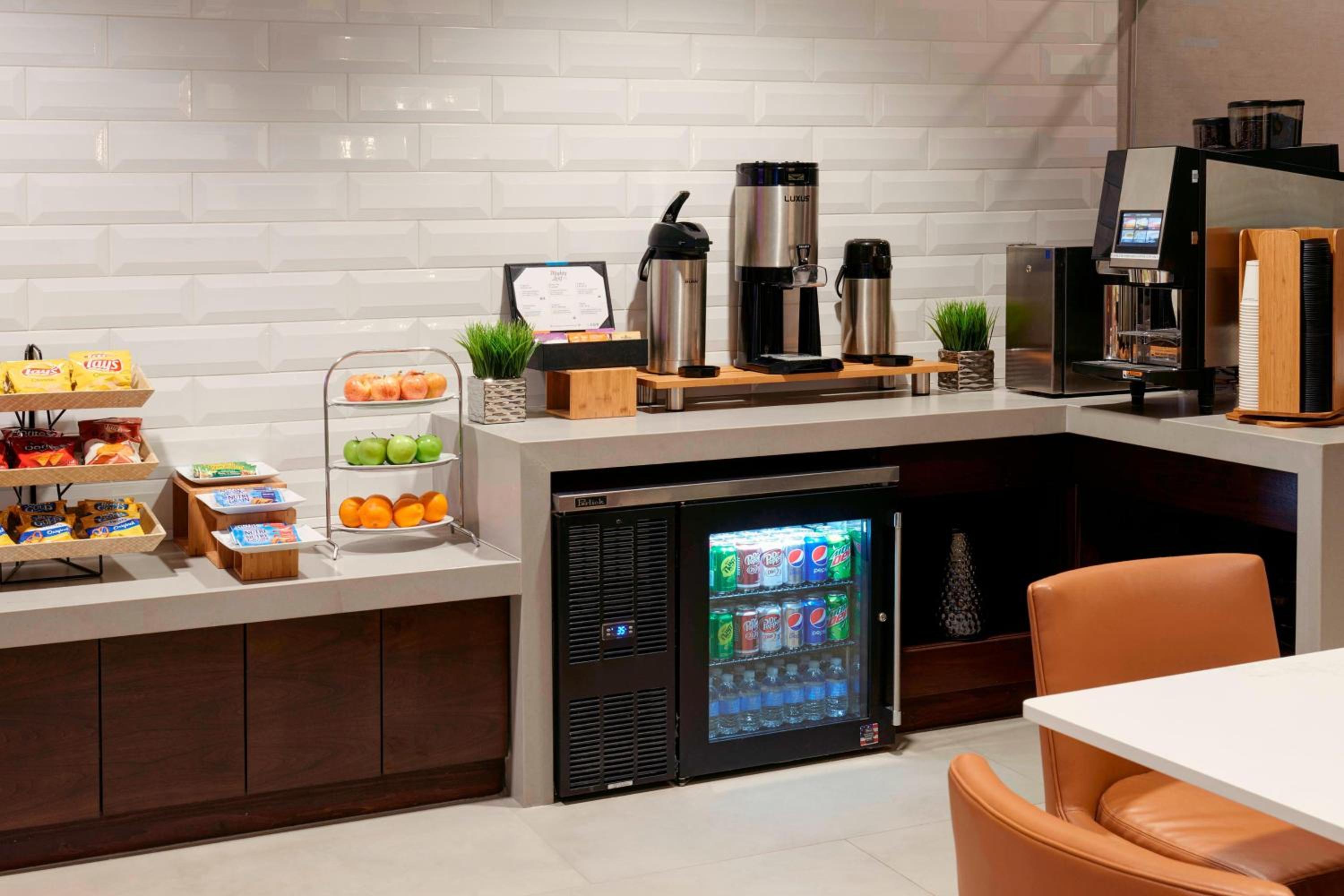 Kansas City Vacations - Kansas City Airport Marriott - Property Image 4