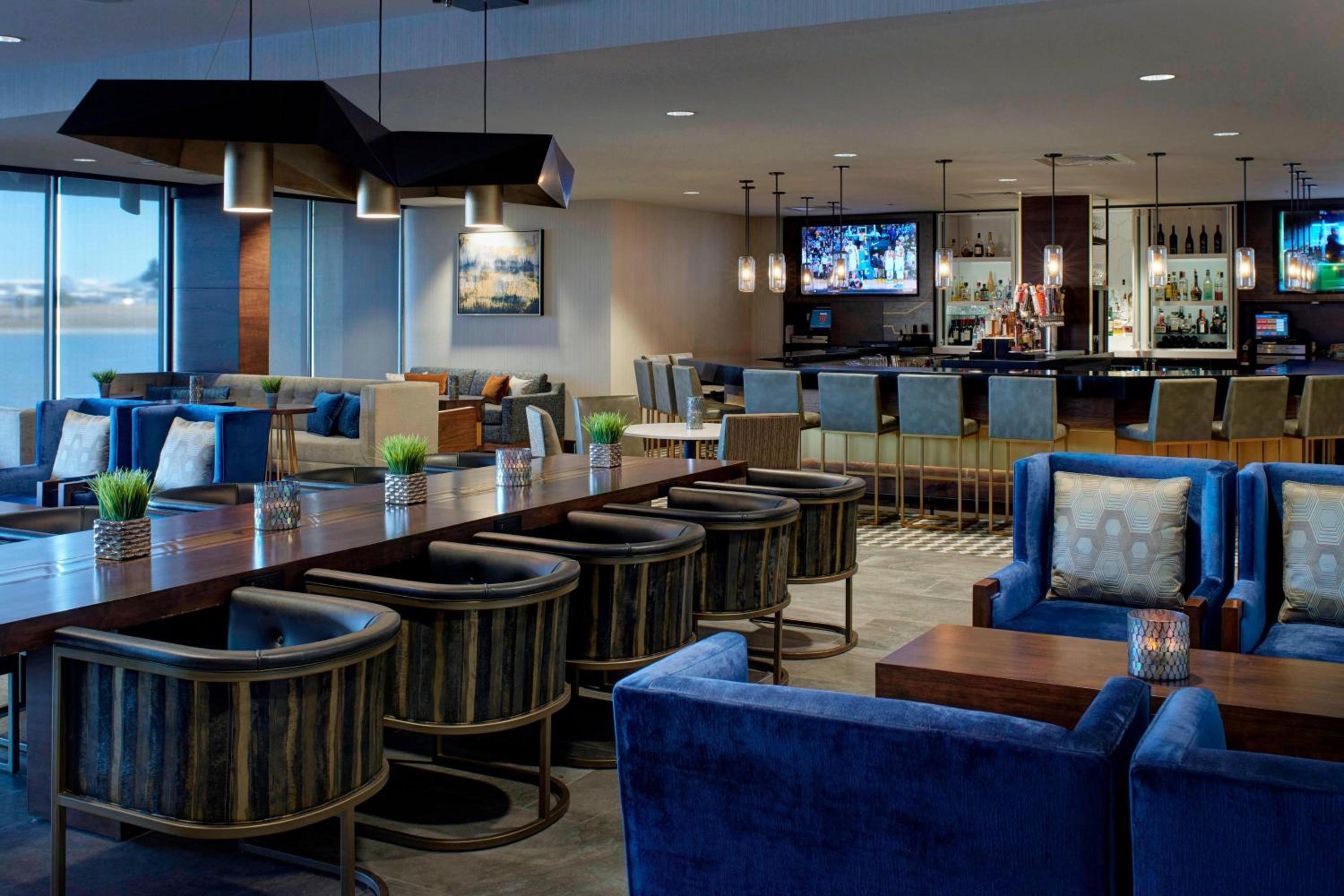 Kansas City Vacations - Kansas City Airport Marriott - Property Image 32