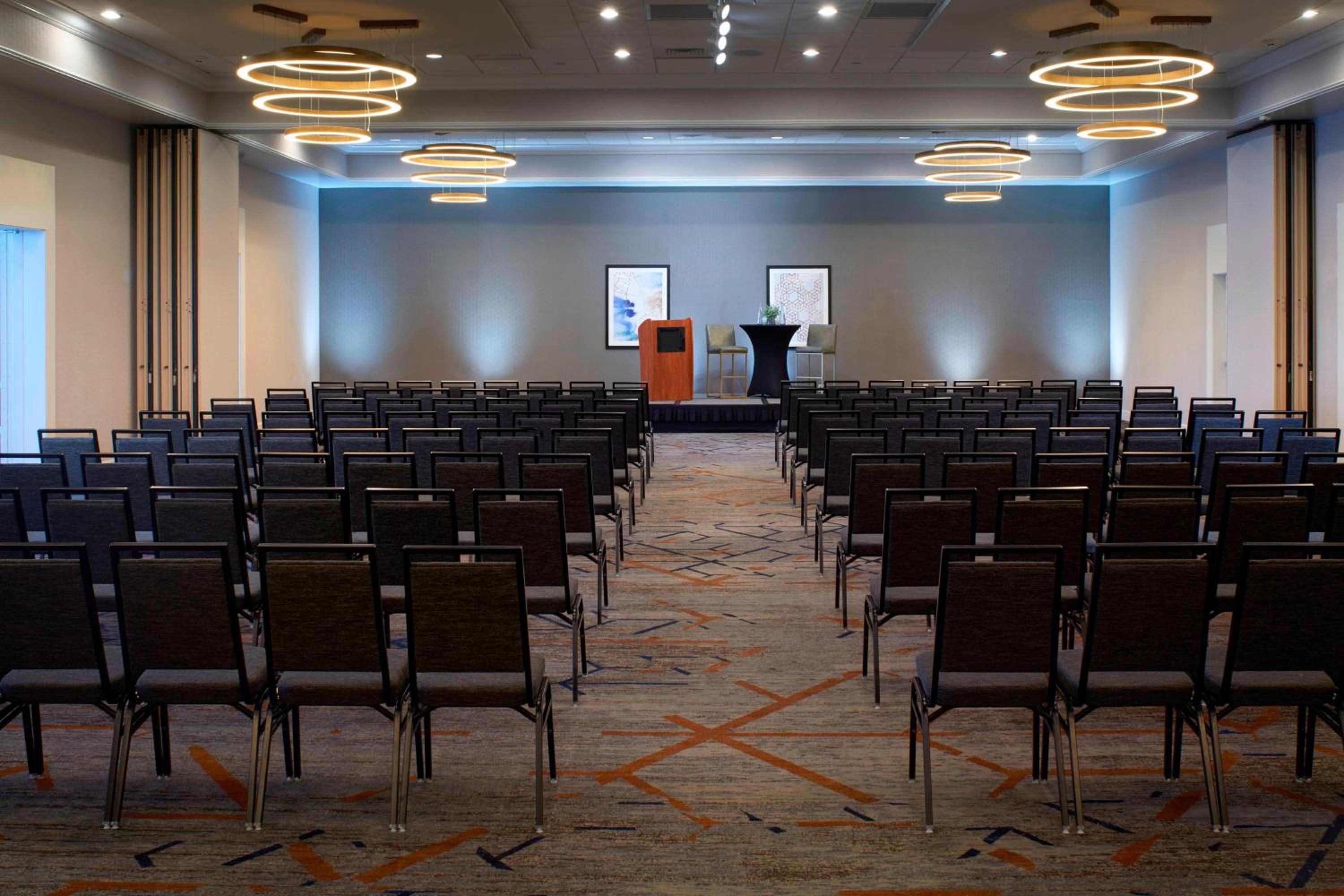 Kansas City Vacations - Kansas City Airport Marriott - Property Image 21