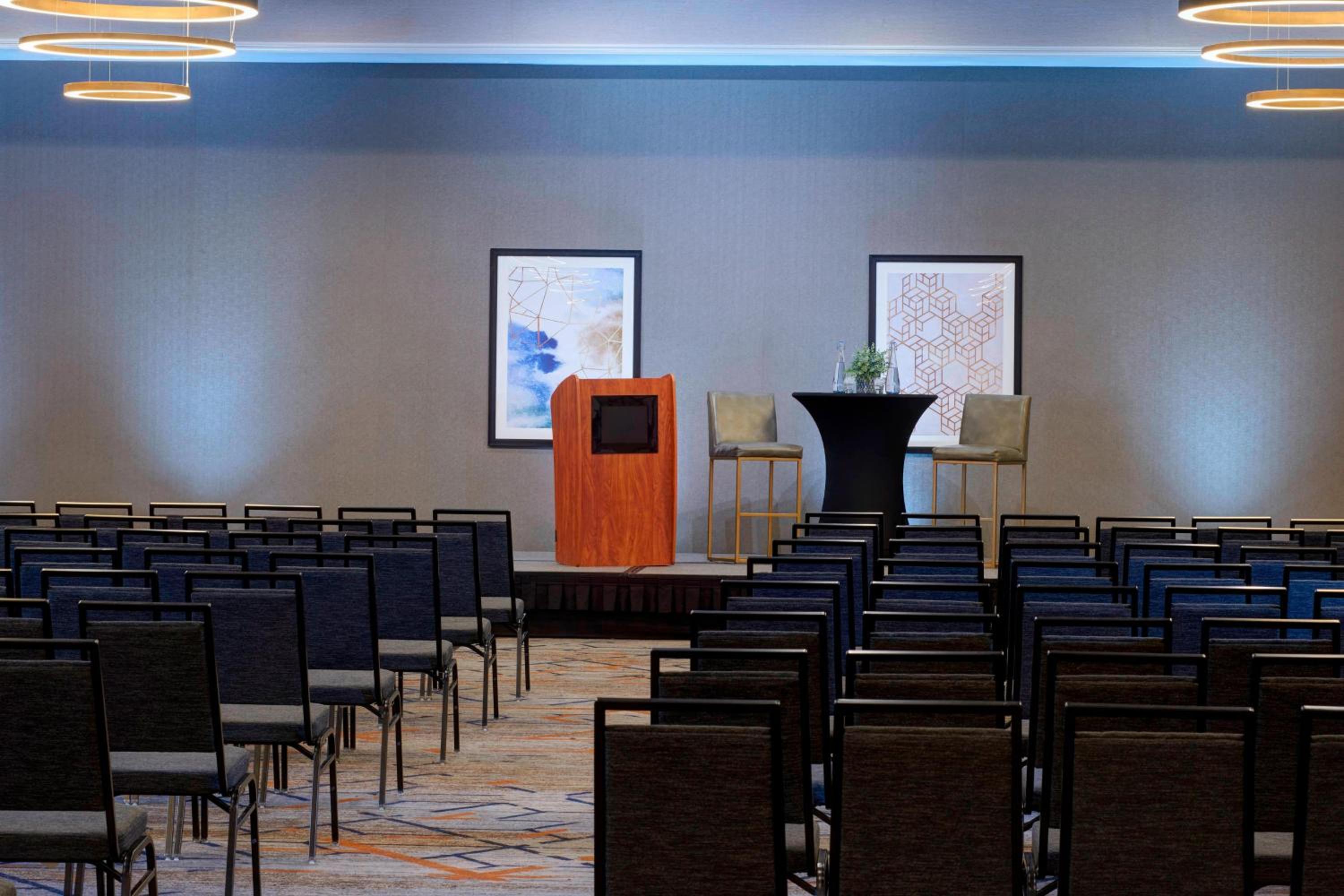 Kansas City Vacations - Kansas City Airport Marriott - Property Image 22