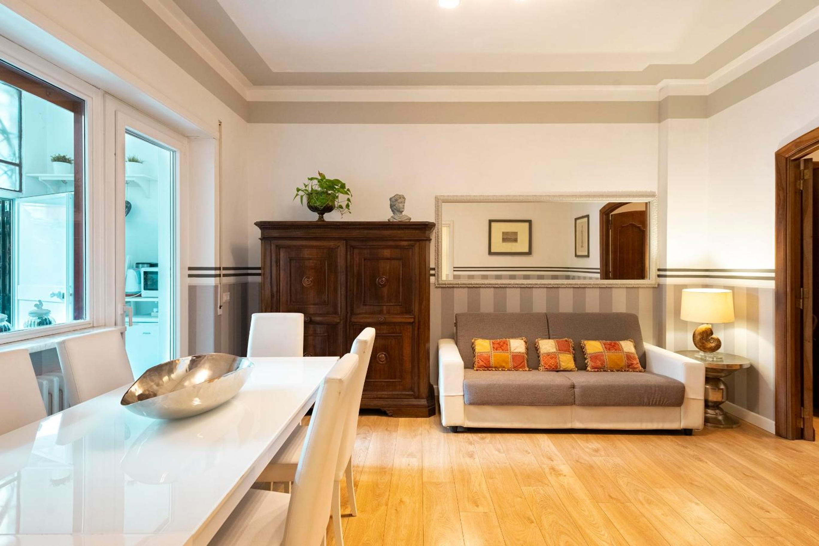 Vatican House Apartment