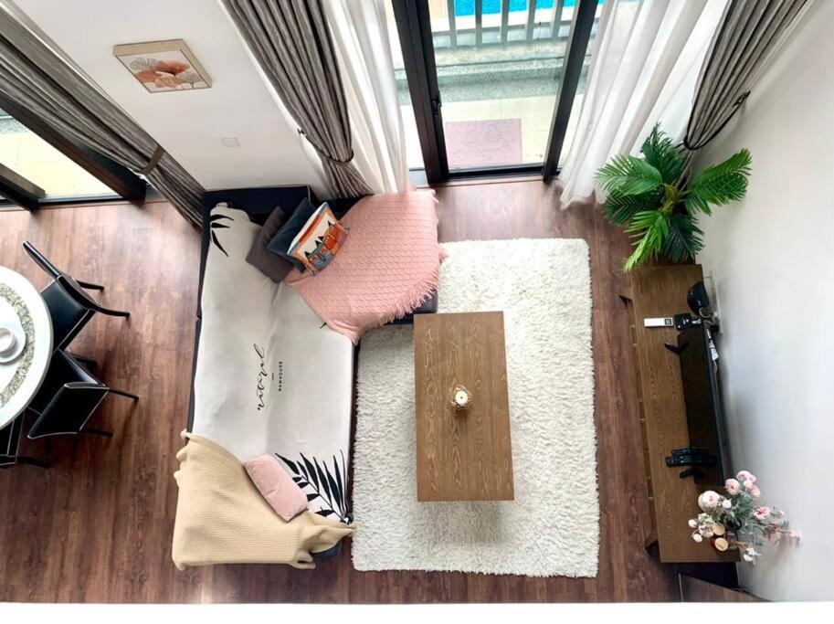 [Nine'suite] @ Riverson Soho - Duplex 2BR Poolview photo 3