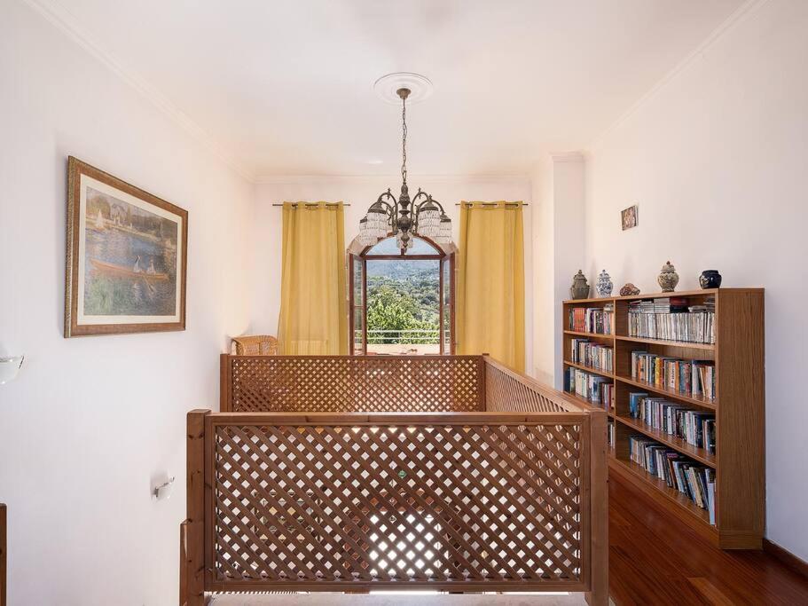 Aloni House - Spacious secluded villa with pool, up to 10 guests view 5