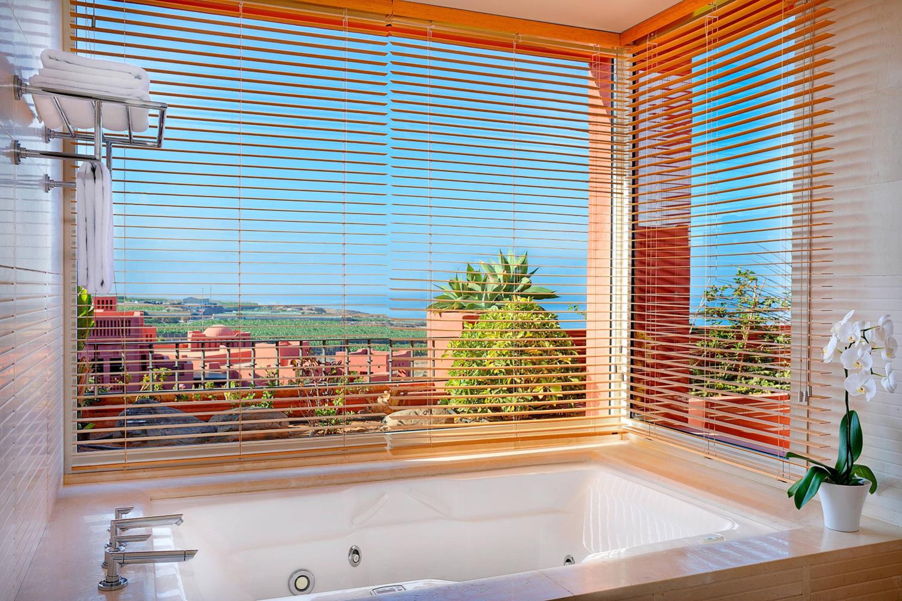 The Ritz-Carlton Tenerife, Abama