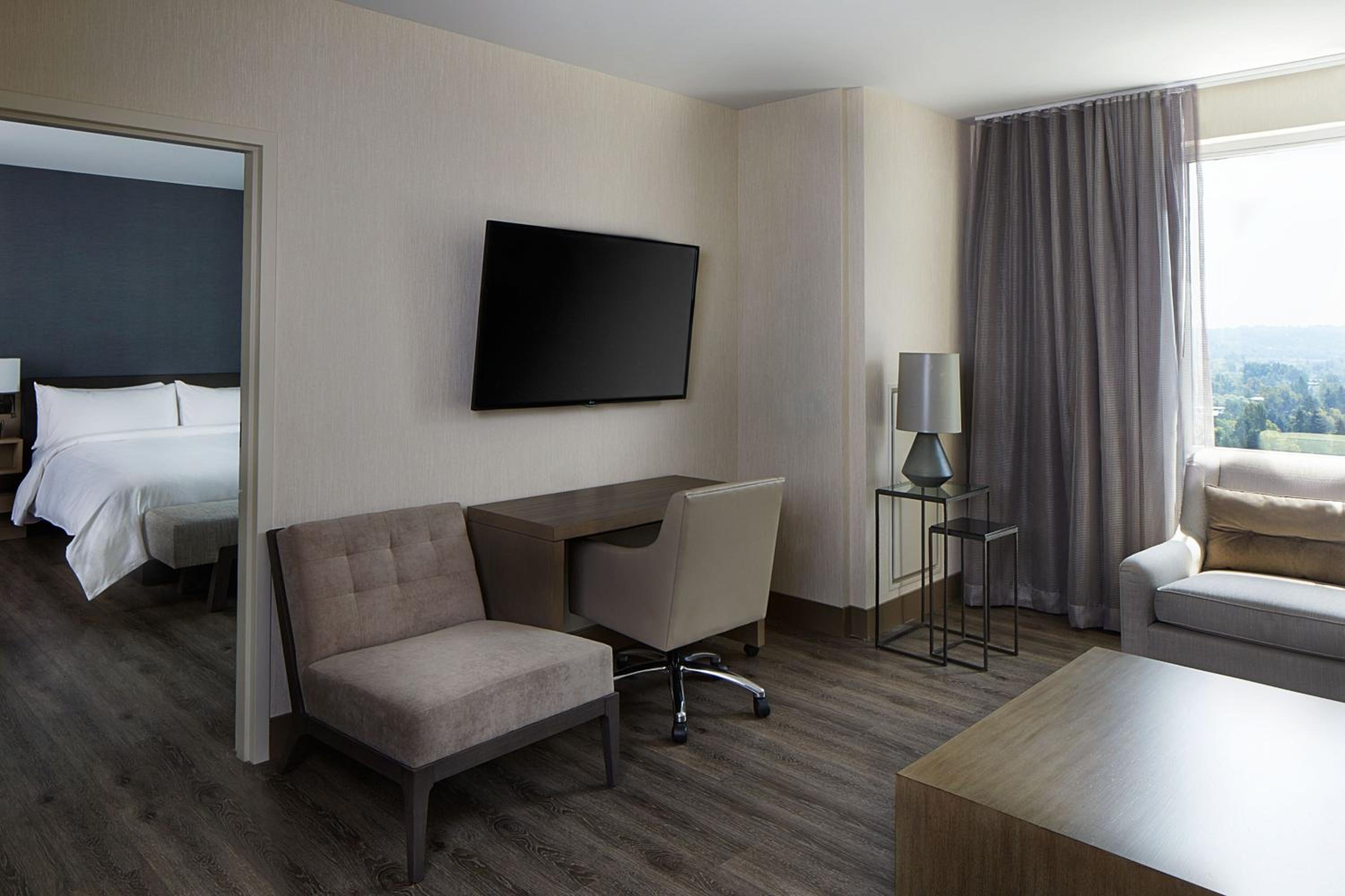 Seattle Marriott Bellevue - Property Image 2