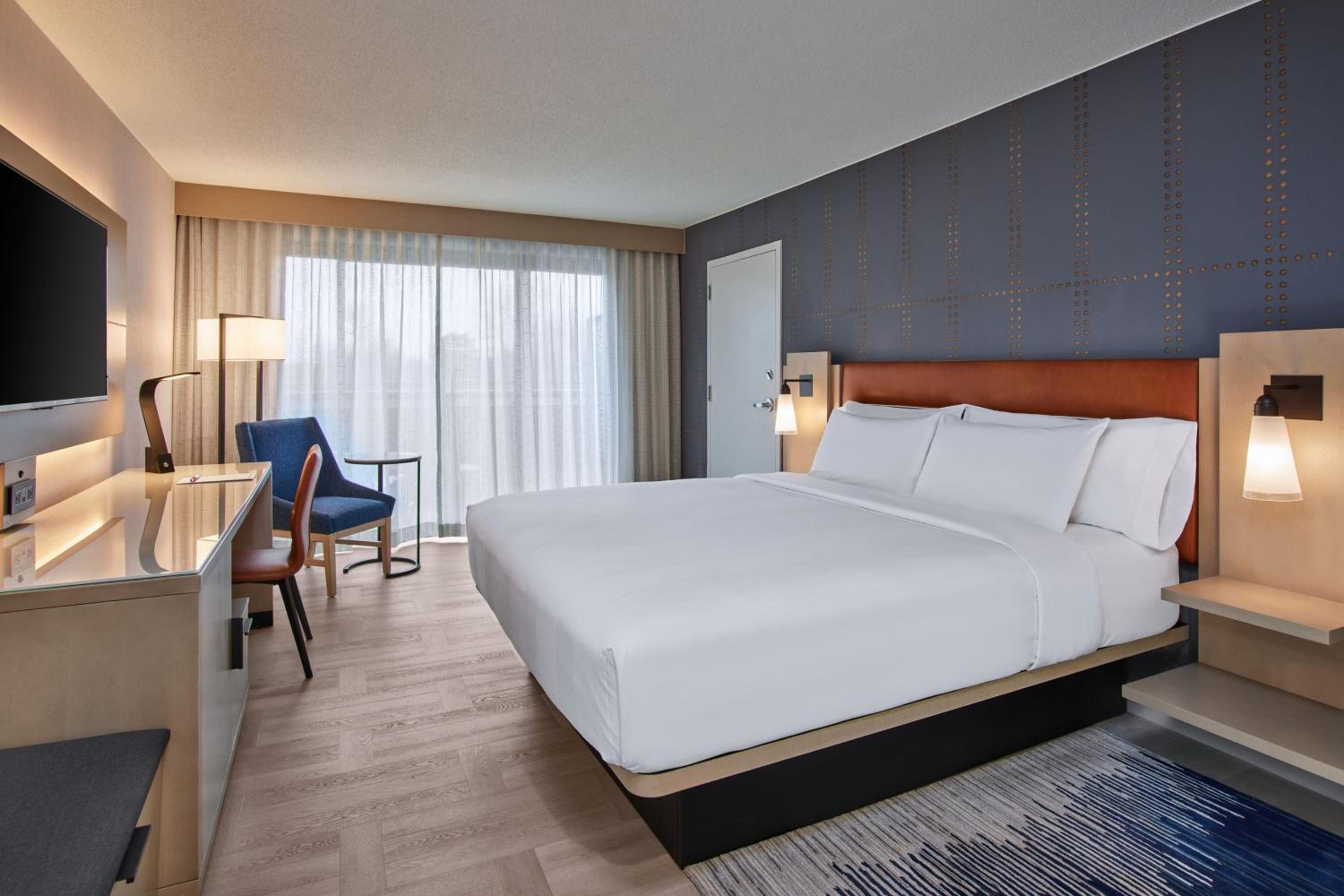 Lexington Vacations - Marriott Lexington Griffin Gate Golf Resort Spa - Property Image 21