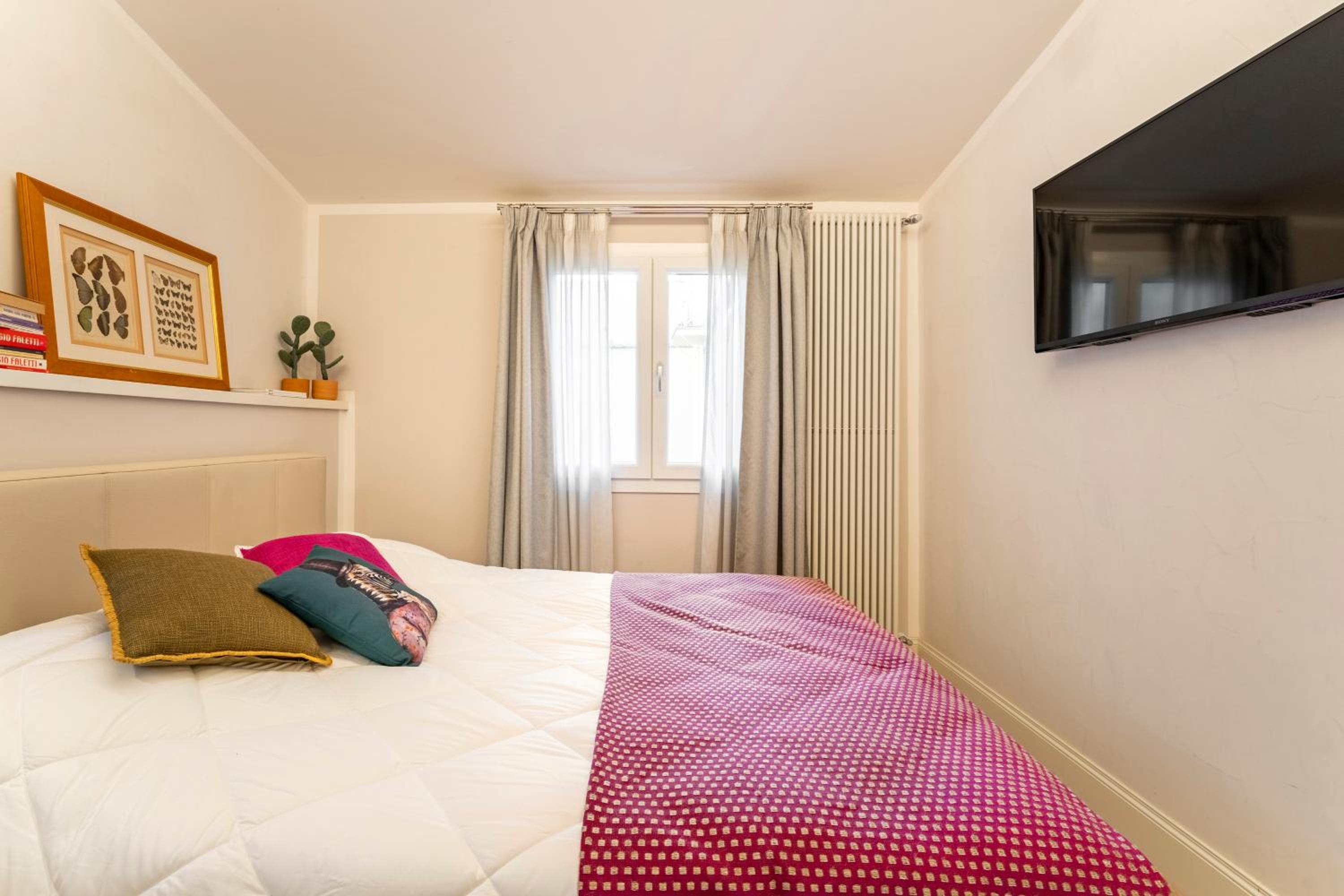 Art Apartment Luxury Sofia Suite