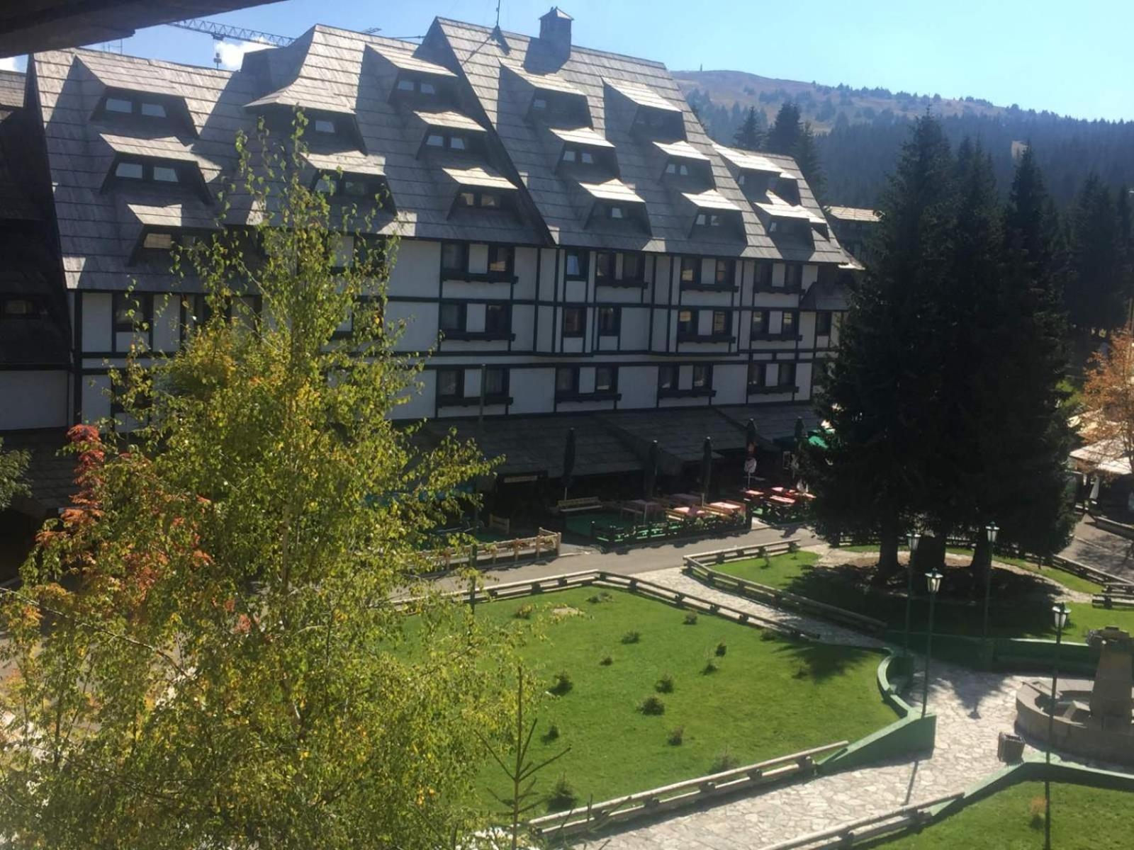 Grand Lux Koznik Center view 4