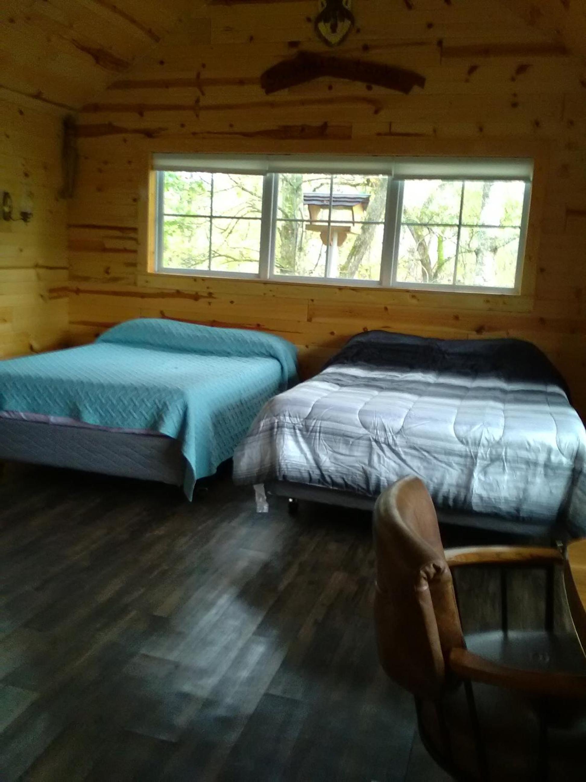 Peaceful Valley Haven Tree House
