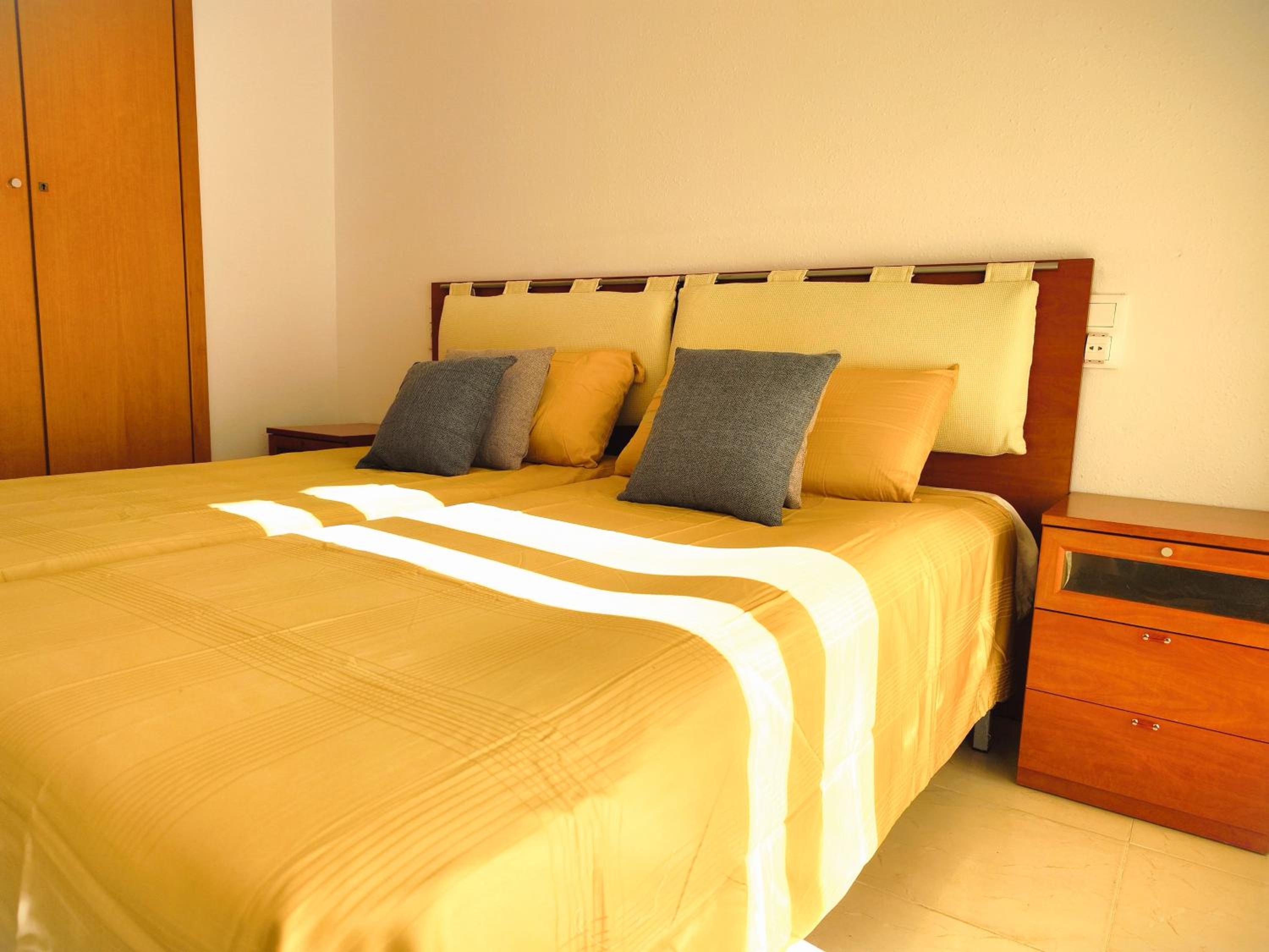 Luminoso apartamento en SALOU con TERRAZA y PARQUE INFANTIL IDEAL FAMILIAS