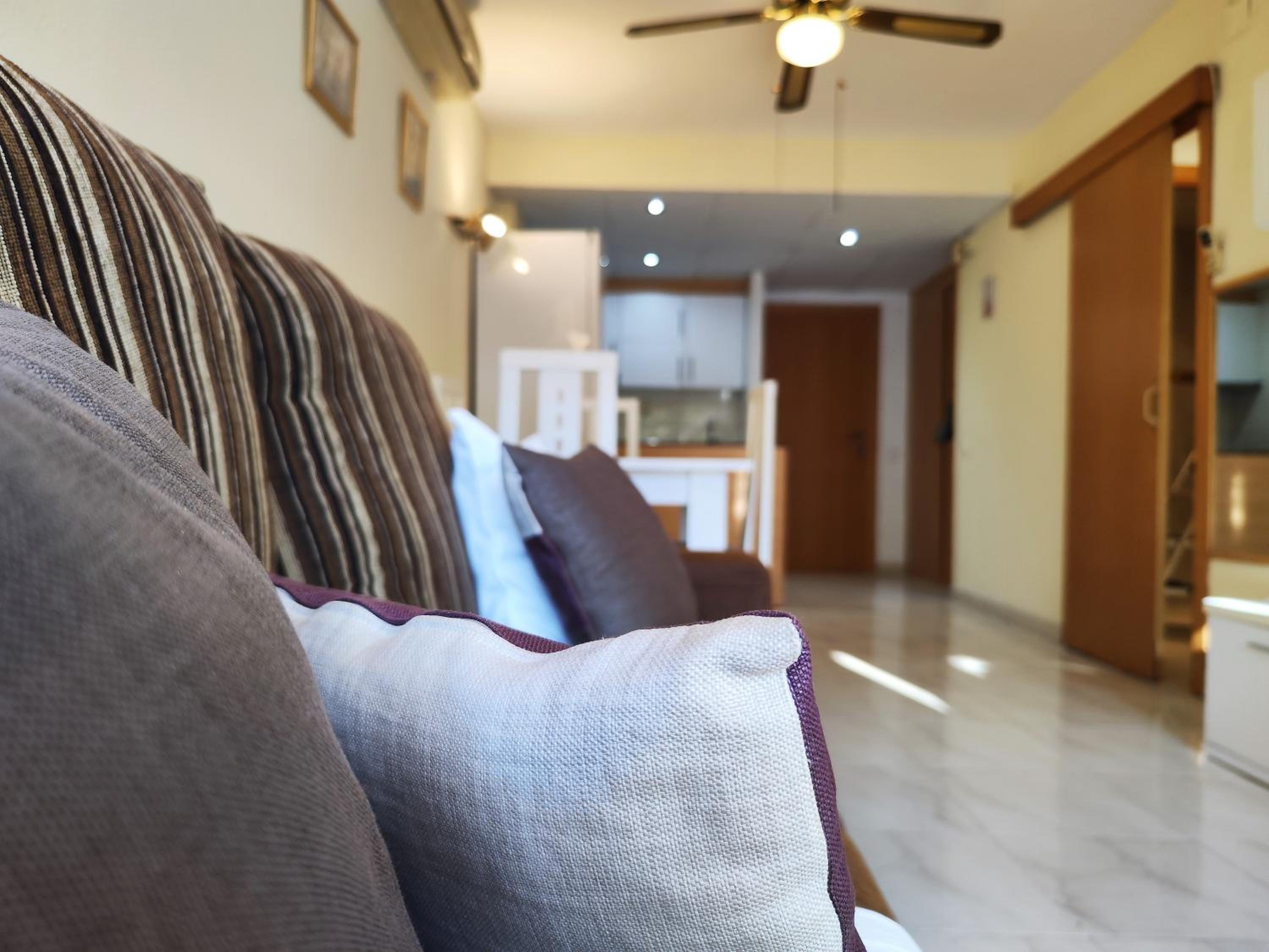 Luminoso apartamento en SALOU con TERRAZA y PARQUE INFANTIL IDEAL FAMILIAS