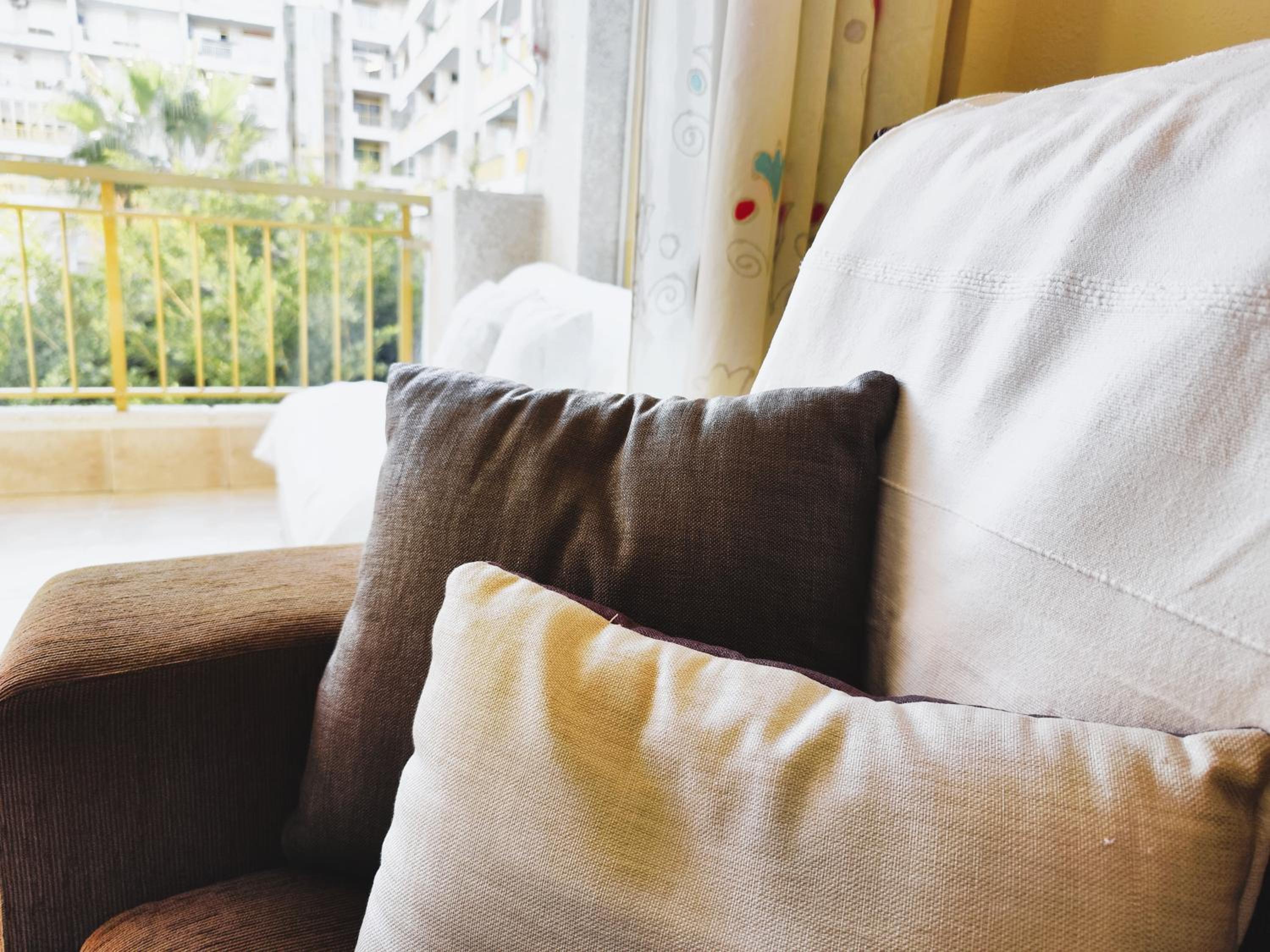 Luminoso apartamento en SALOU con TERRAZA y PARQUE INFANTIL IDEAL FAMILIAS