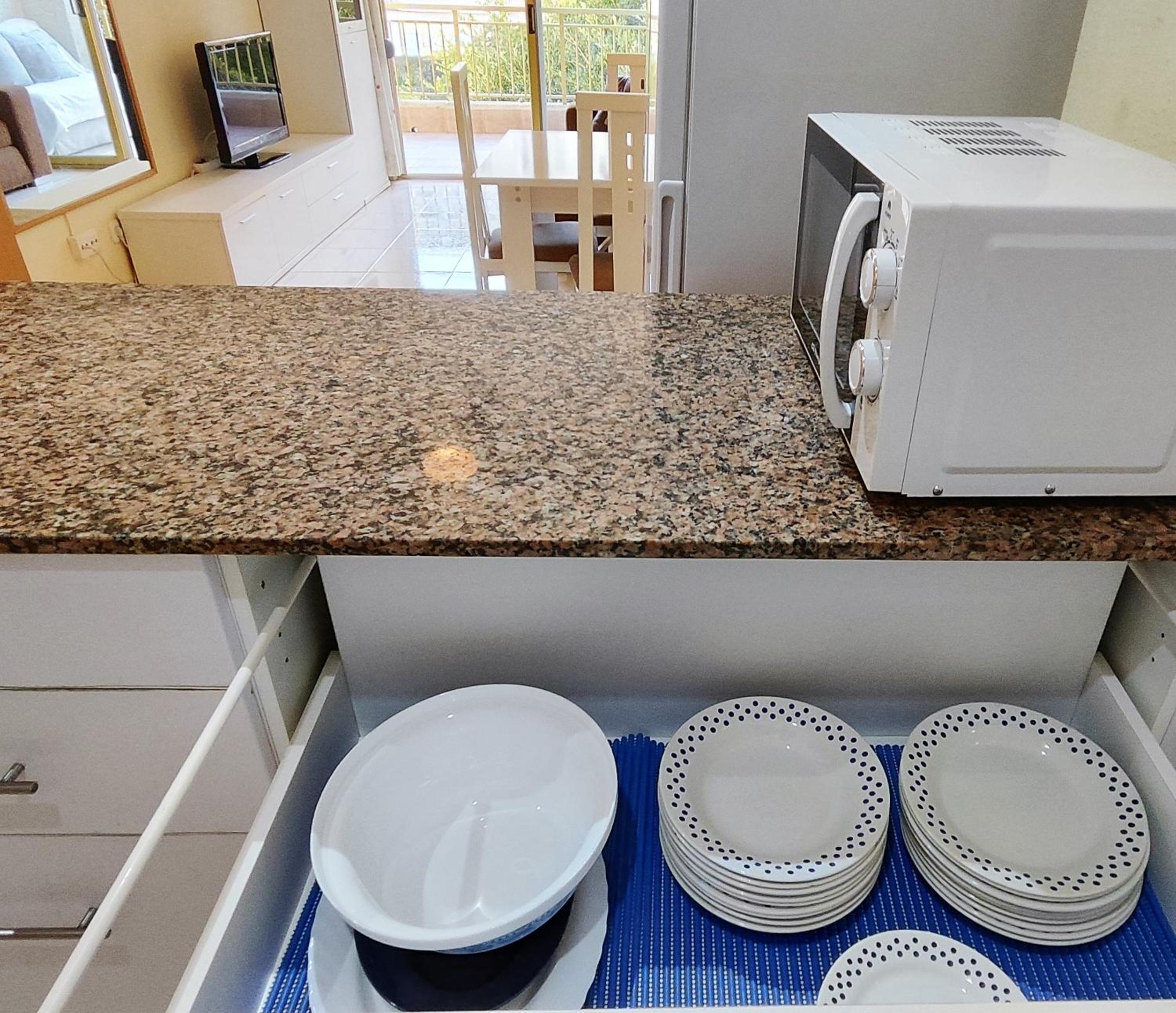 Luminoso apartamento en SALOU con TERRAZA y PARQUE INFANTIL IDEAL FAMILIAS