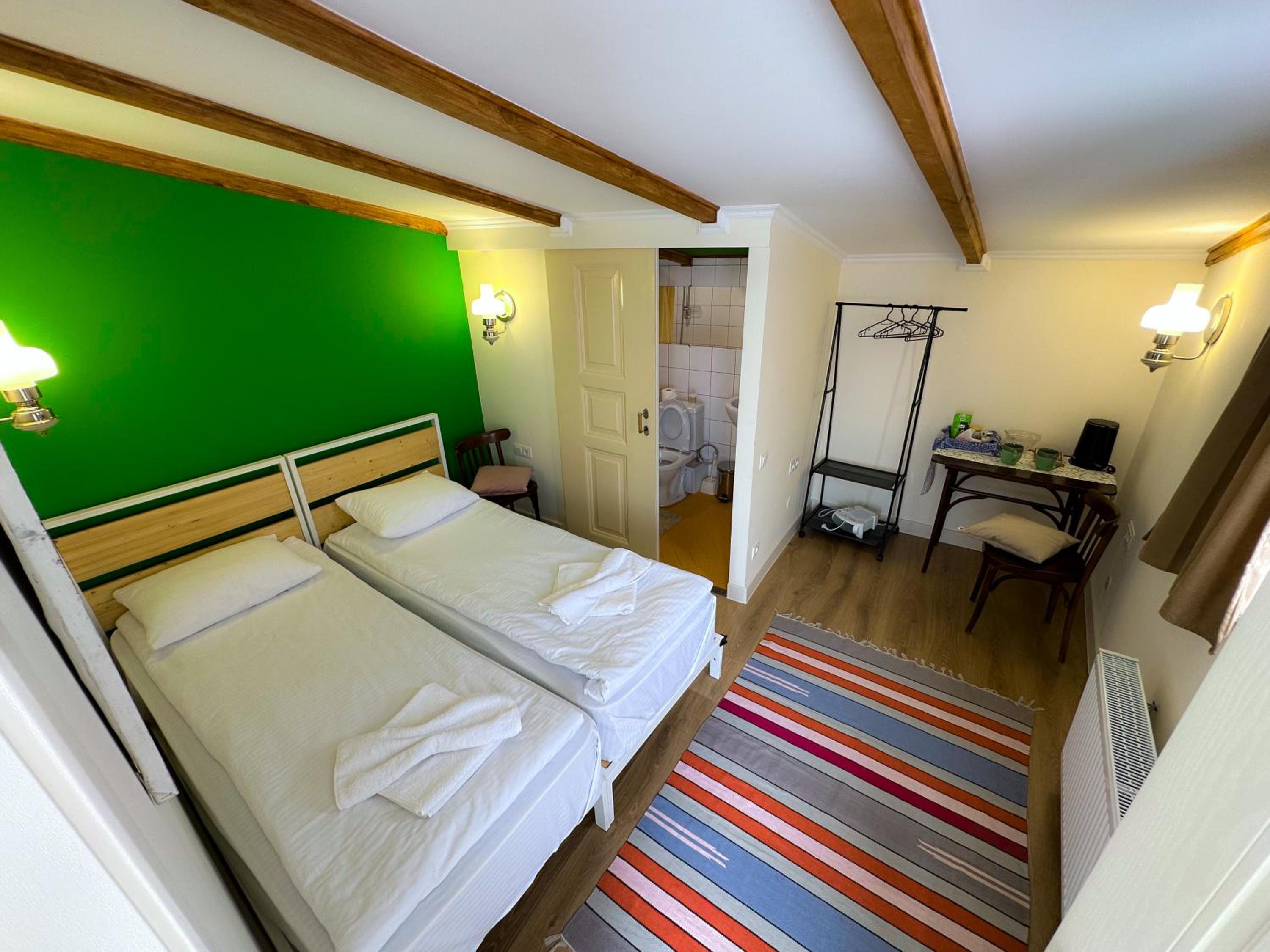 Communa Guesthouse