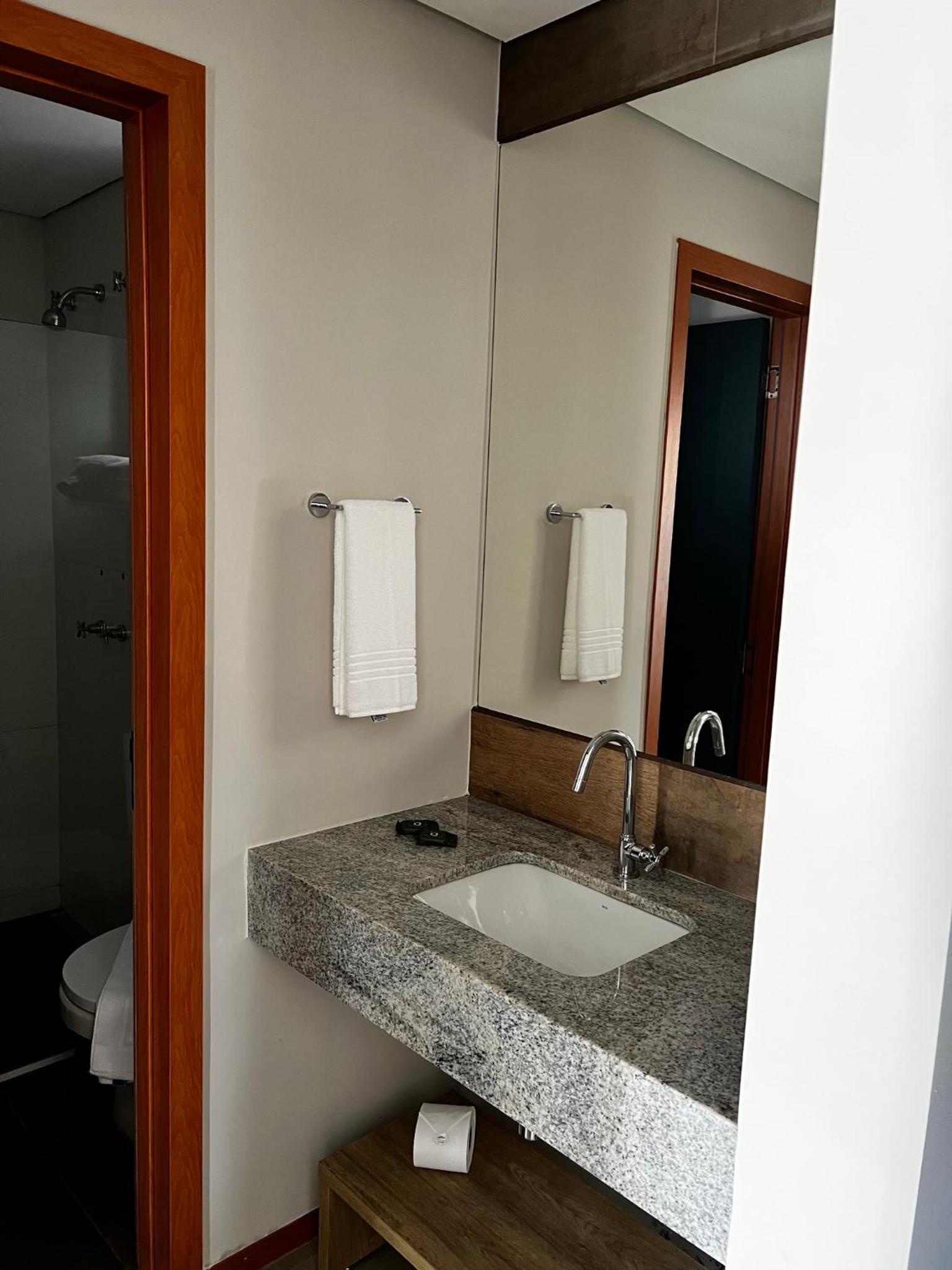 Quarto em Quinta Santa Bárbara Ecoresort
