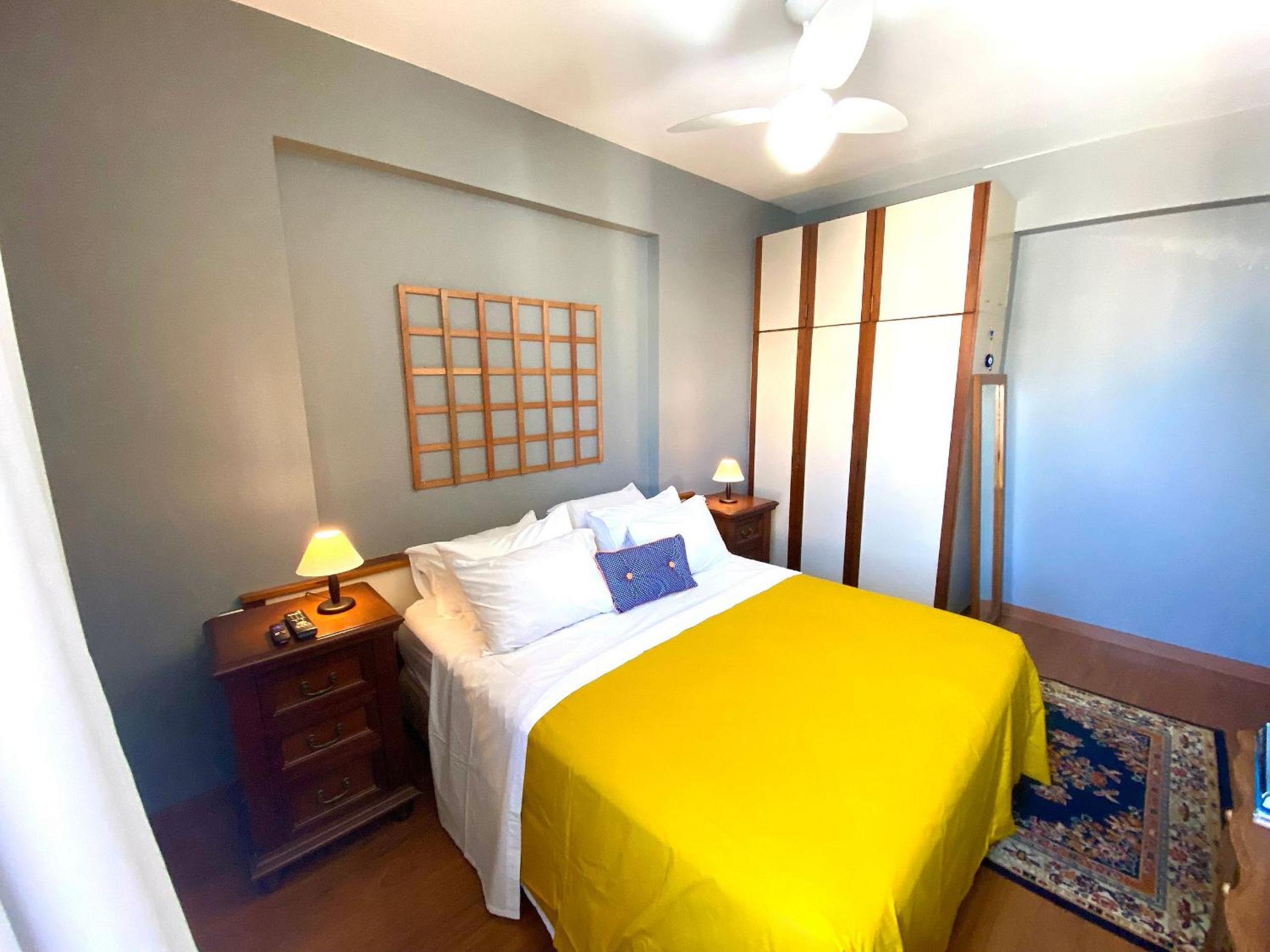 Leblon Flat Service 2 Bedrooms Sea View
