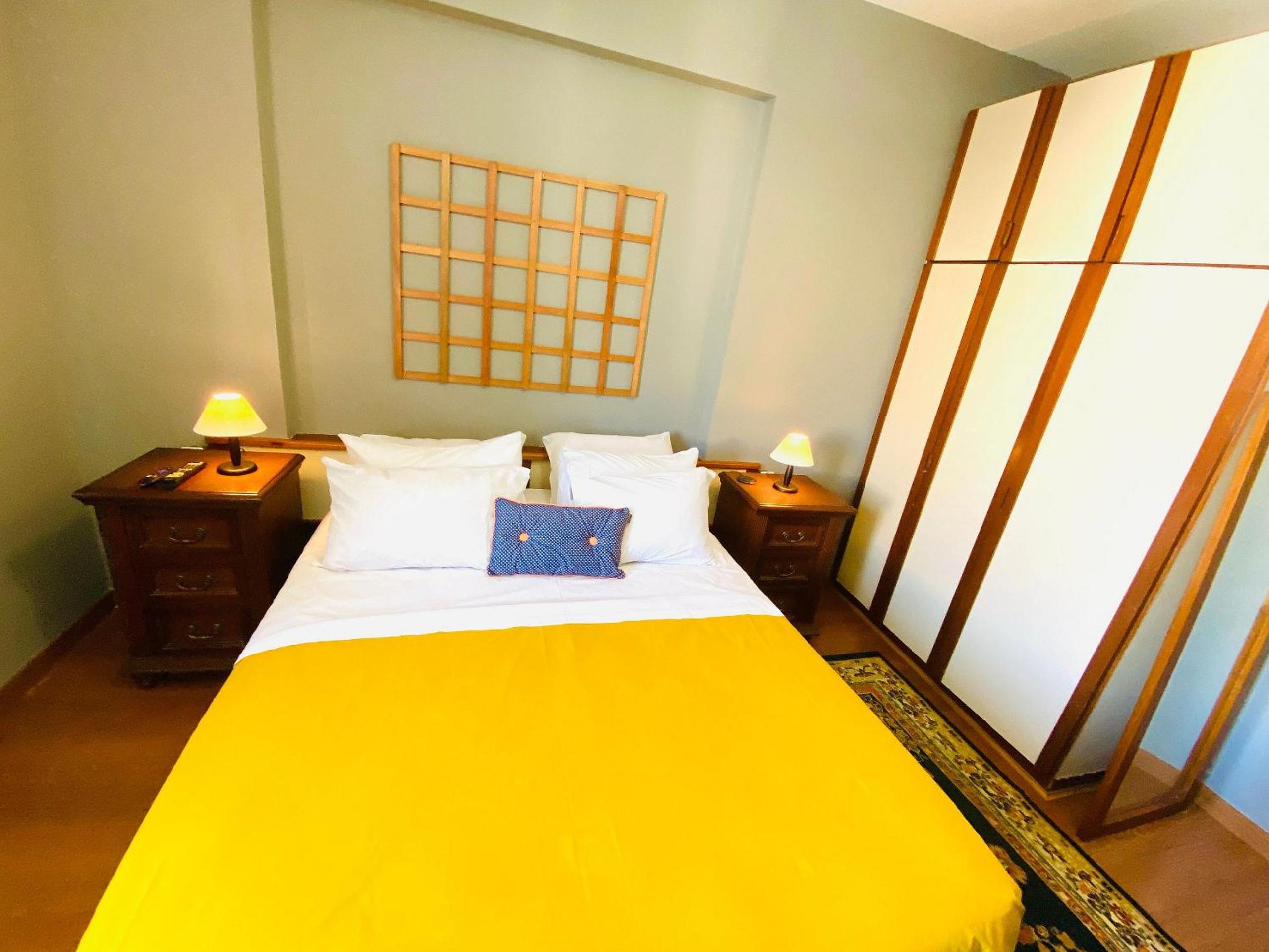 Leblon Flat Service 2 Bedrooms Sea View