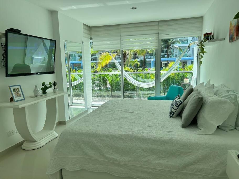 Beachfront Bliss-2BR Haven Steps from Sandy Shores