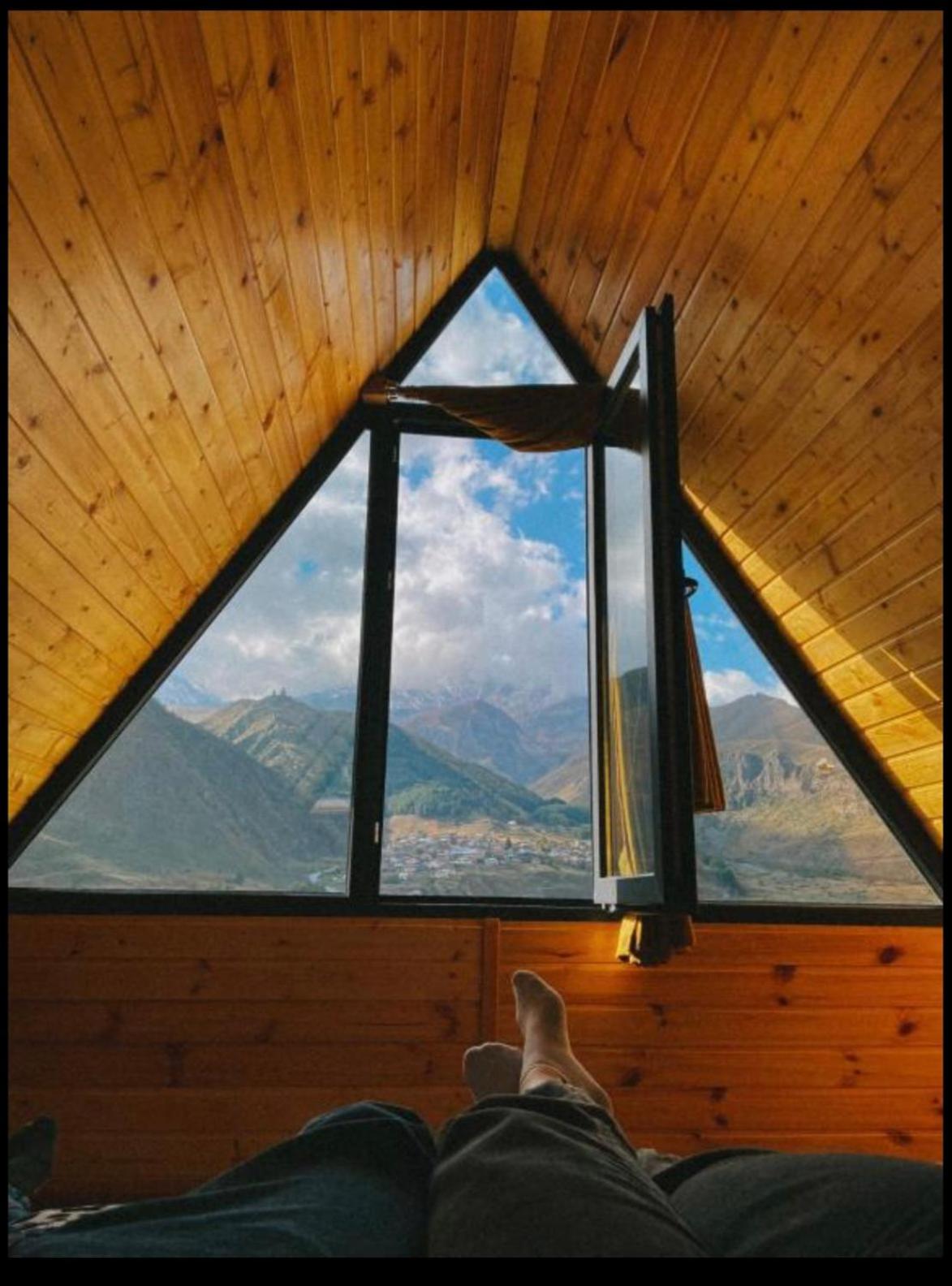 Alagi Cottage Kazbegi view 3