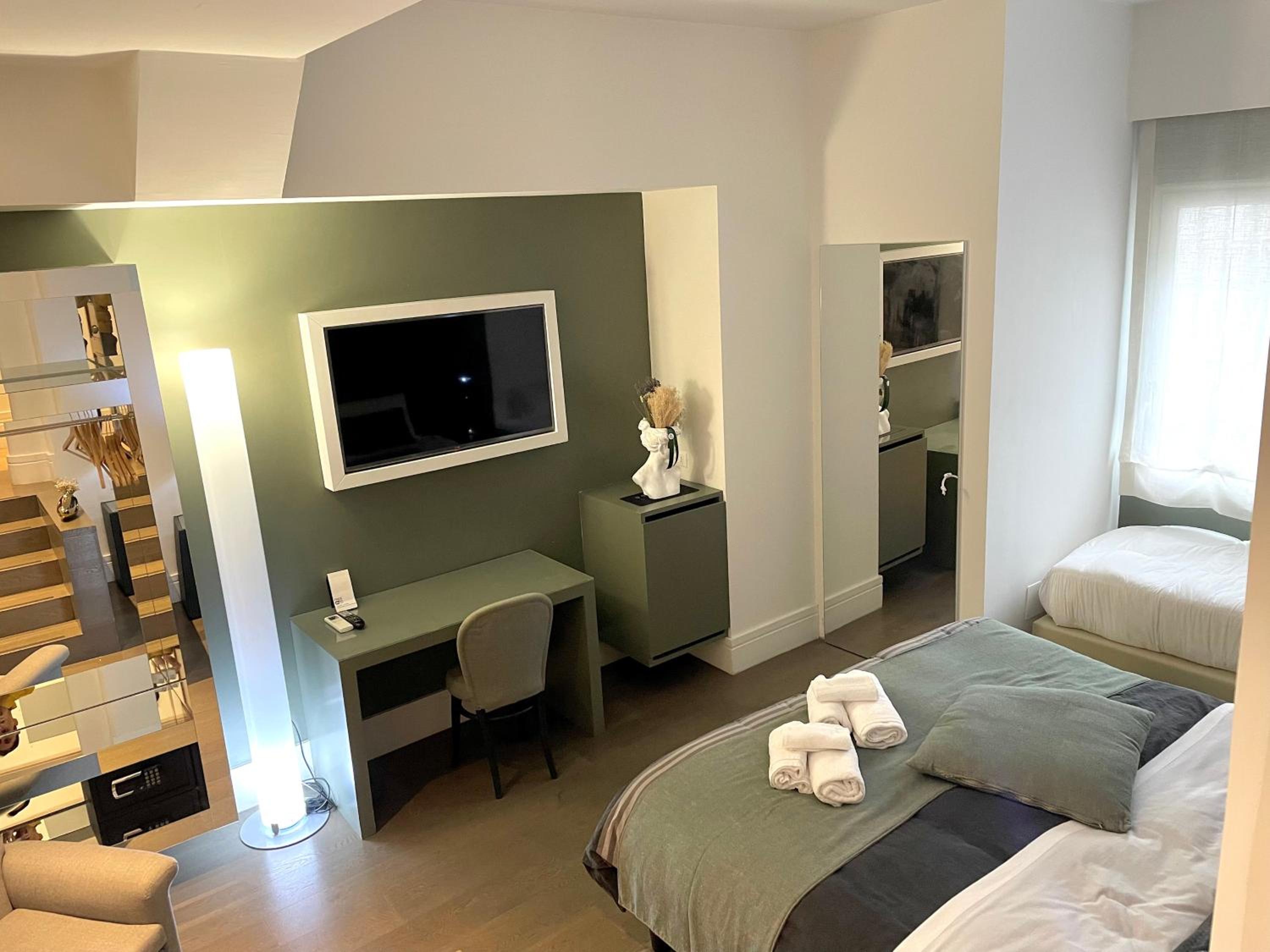 hotel room