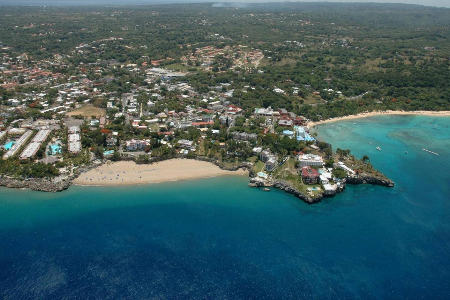 4 bedroom villa, security, private pool, ocean view