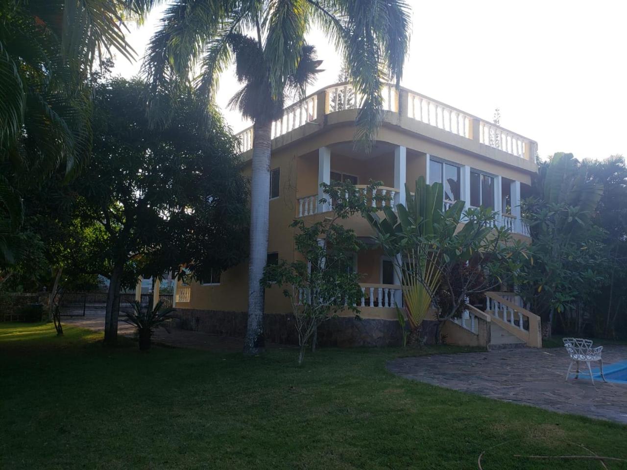 Hotel 4 bedroom villa, security, private pool, ocean view - Image 1