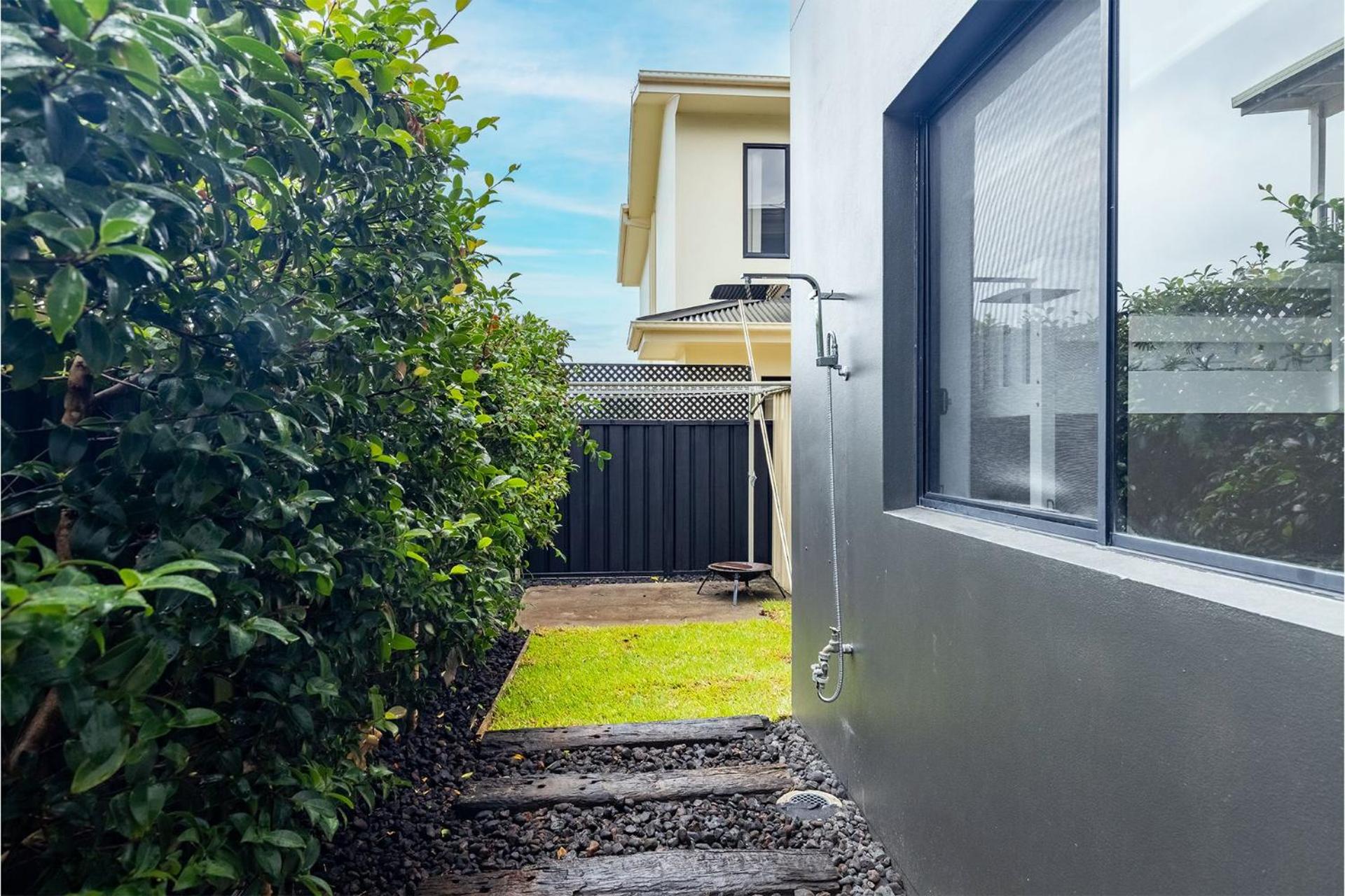 Beach Haven 3a Messines Street 4 Minute walk to the beach Wifi Air Con