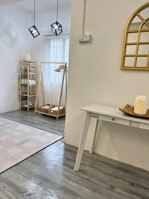 Roemah lily studio photo 3