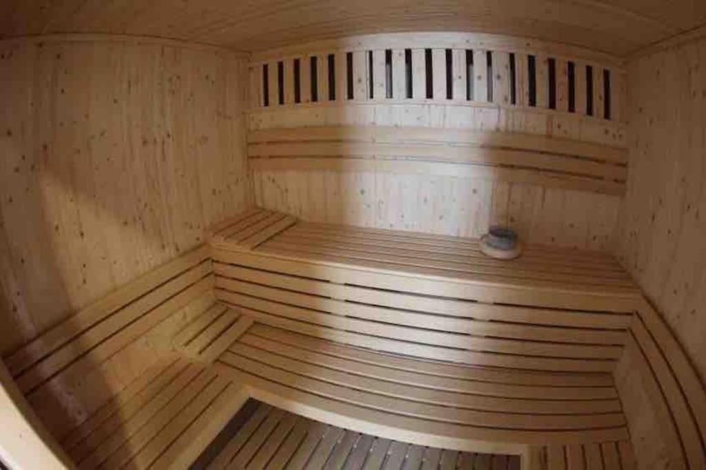 Penthouse 2-Rooms with Private Jacuzzi in the Solarium view 5