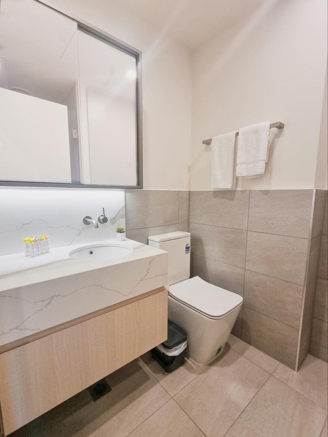 Lumina Suites