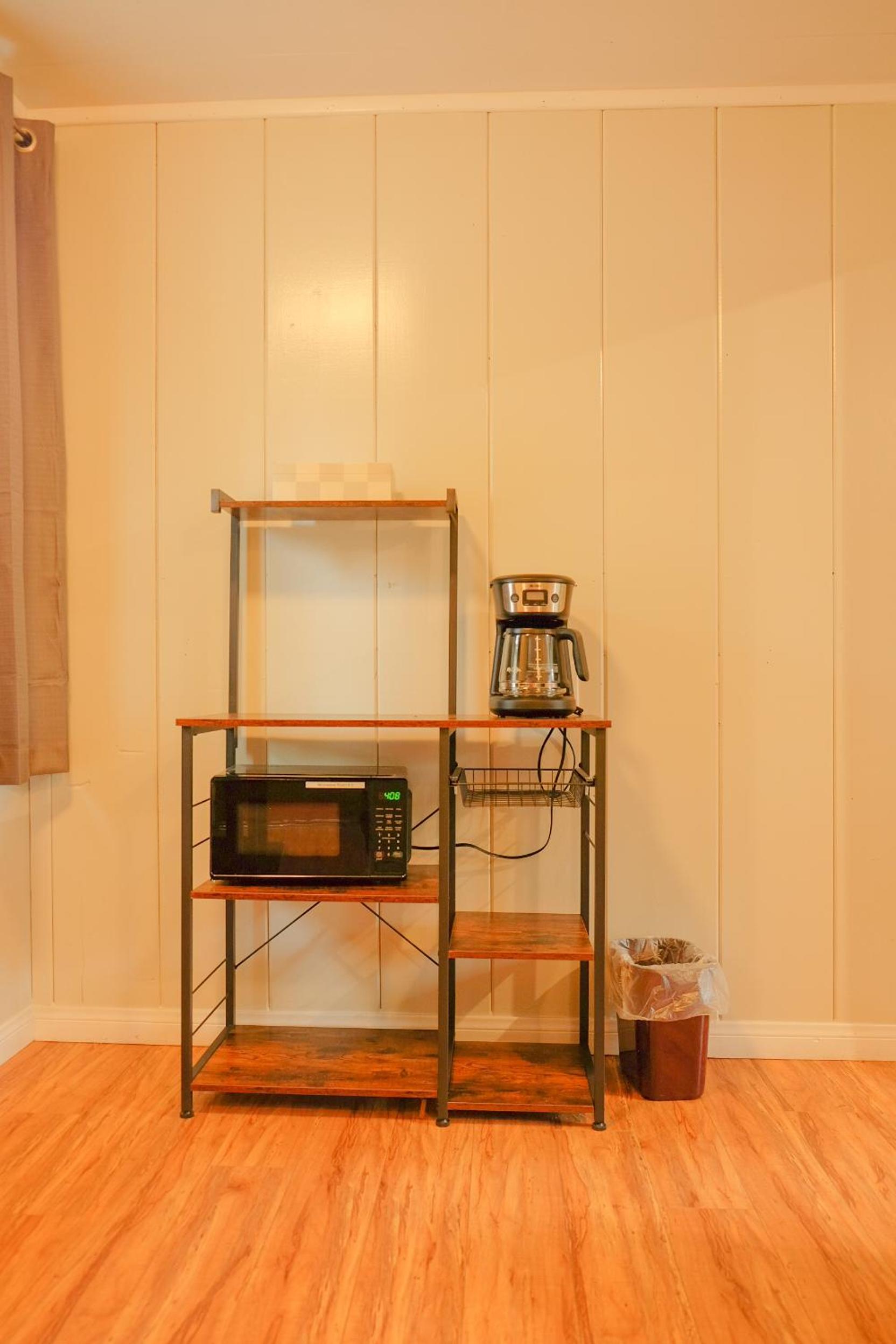 Sherwood Arms Motel - Property Image 13