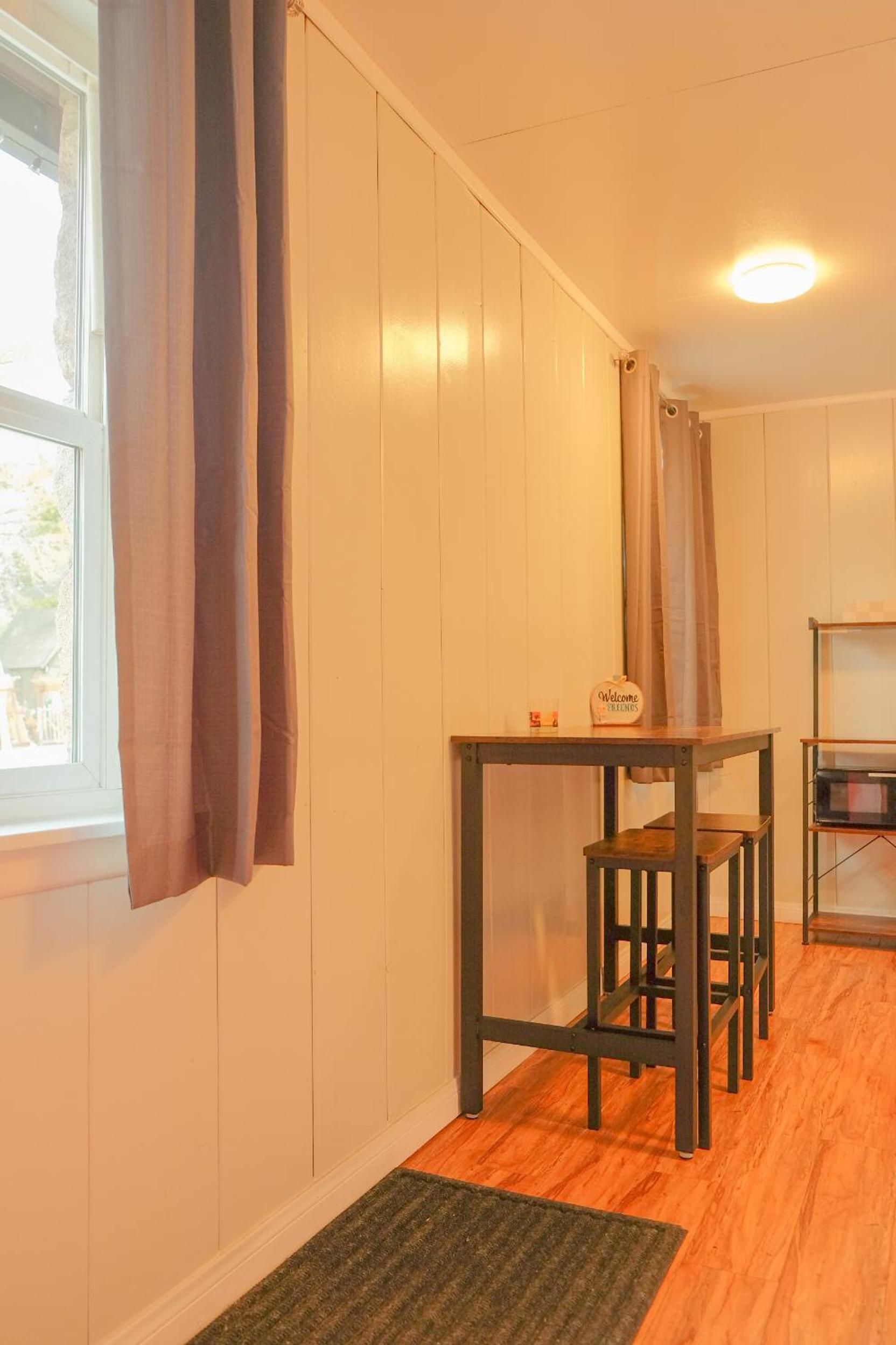 Sherwood Arms Motel - Property Image 24