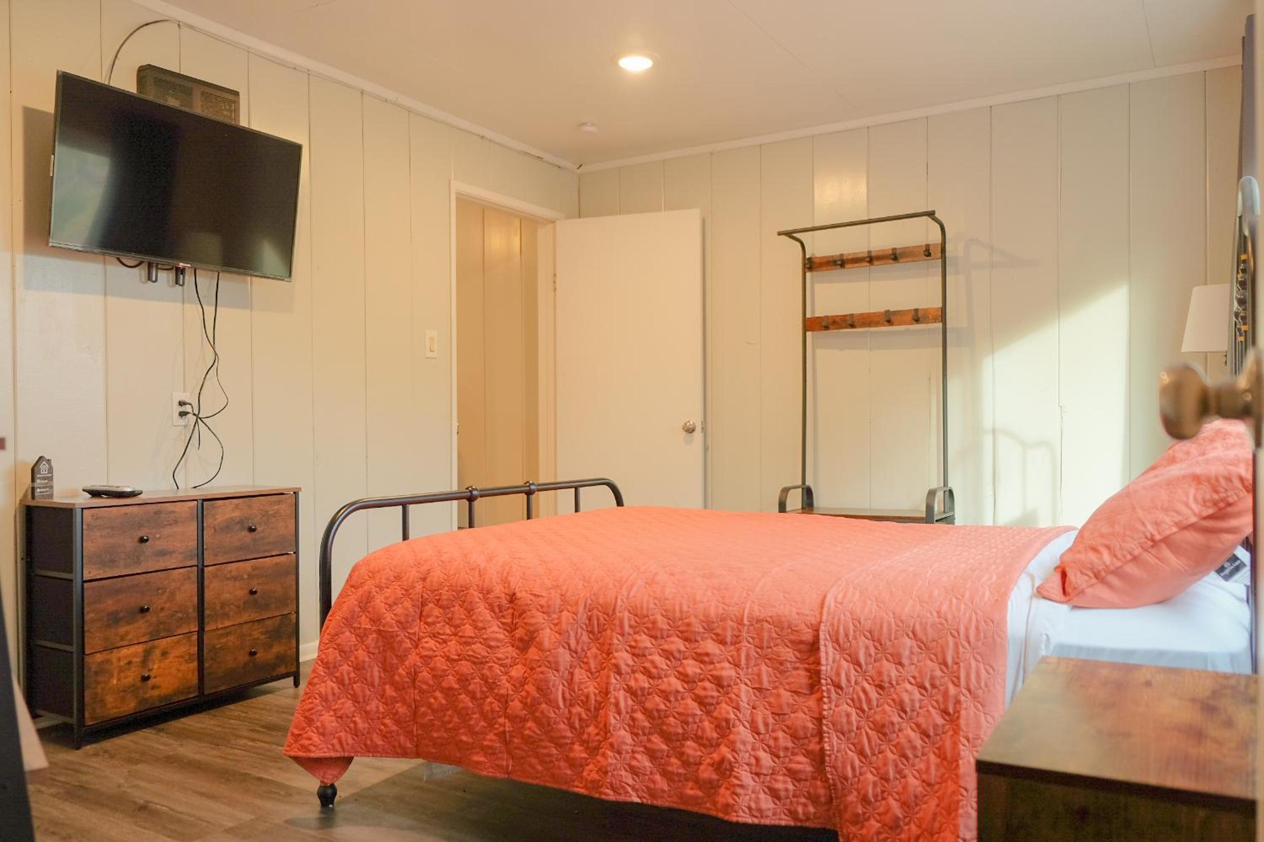 Sherwood Arms Motel - Property Image 88